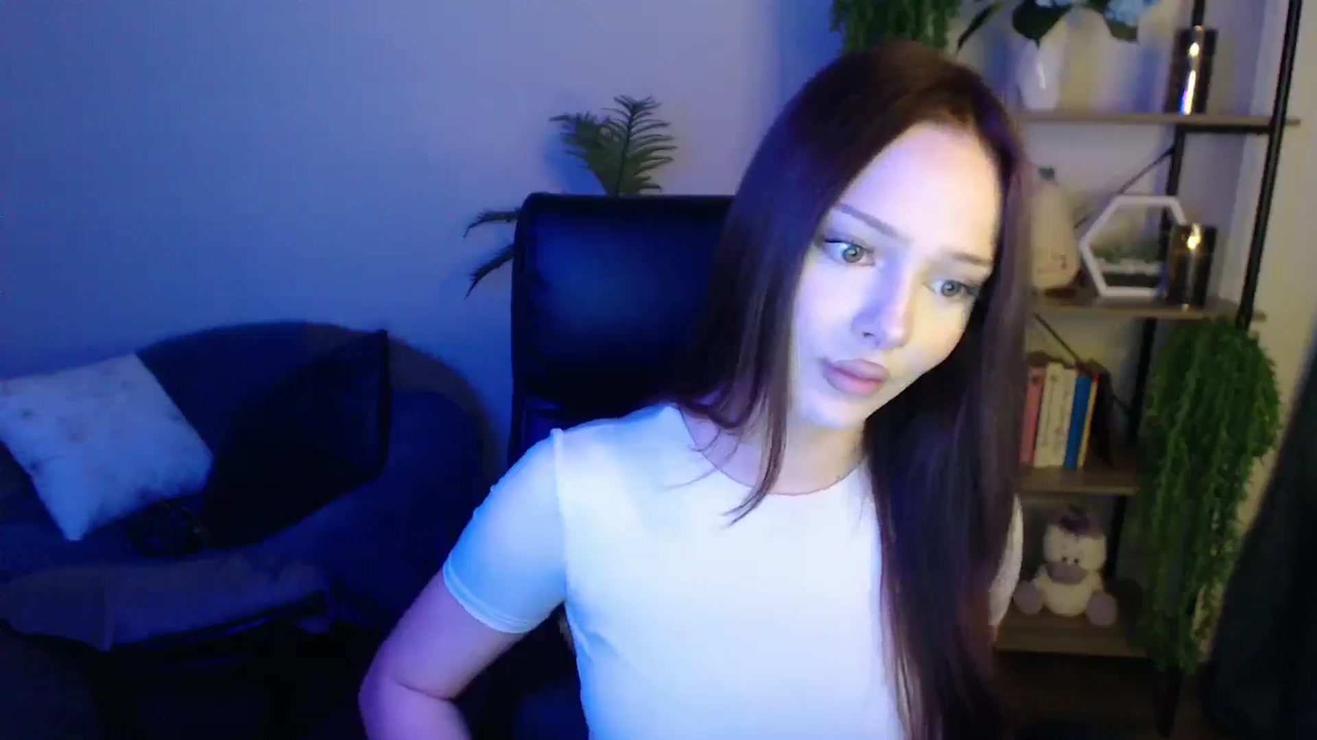 Gallery image thumbnail from KateManelli's myfreecams stream on, 04/05/2025, 13:55 image 18 of 20