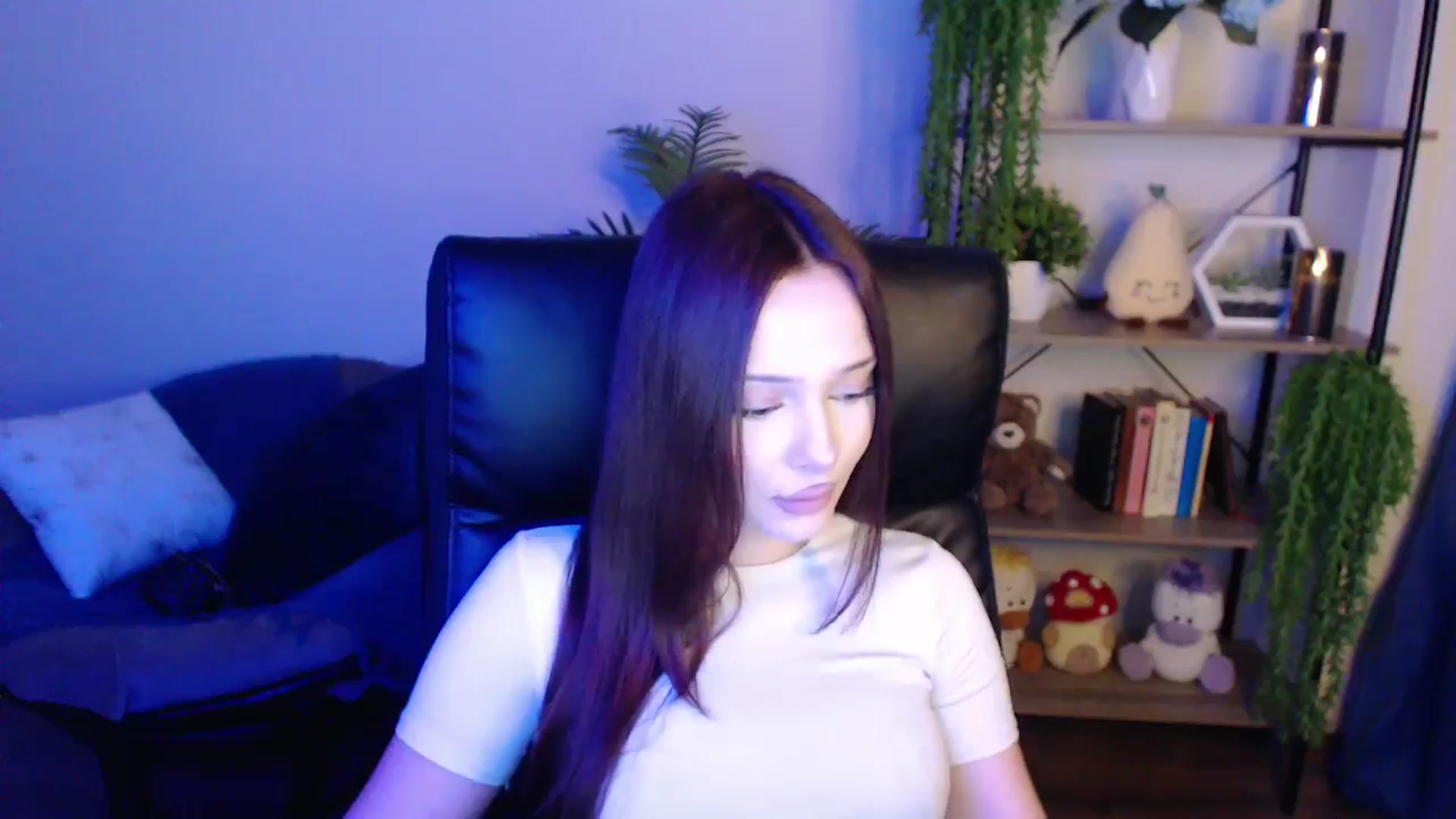 Gallery image thumbnail from KateManelli's myfreecams stream on, 04/05/2025, 13:55 image 14 of 20