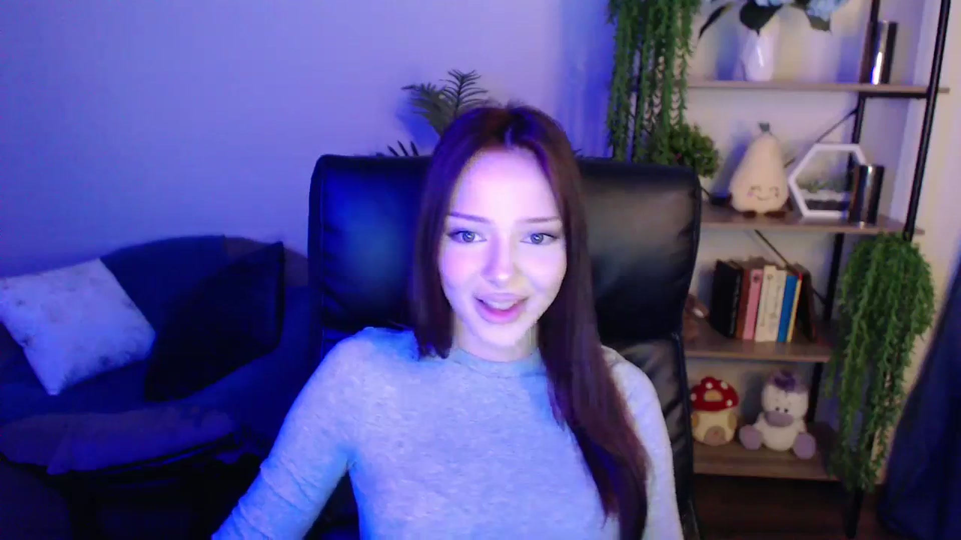 Gallery image thumbnail from KateManelli's myfreecams stream on, 04/07/2025, 09:06 image 2 of 20