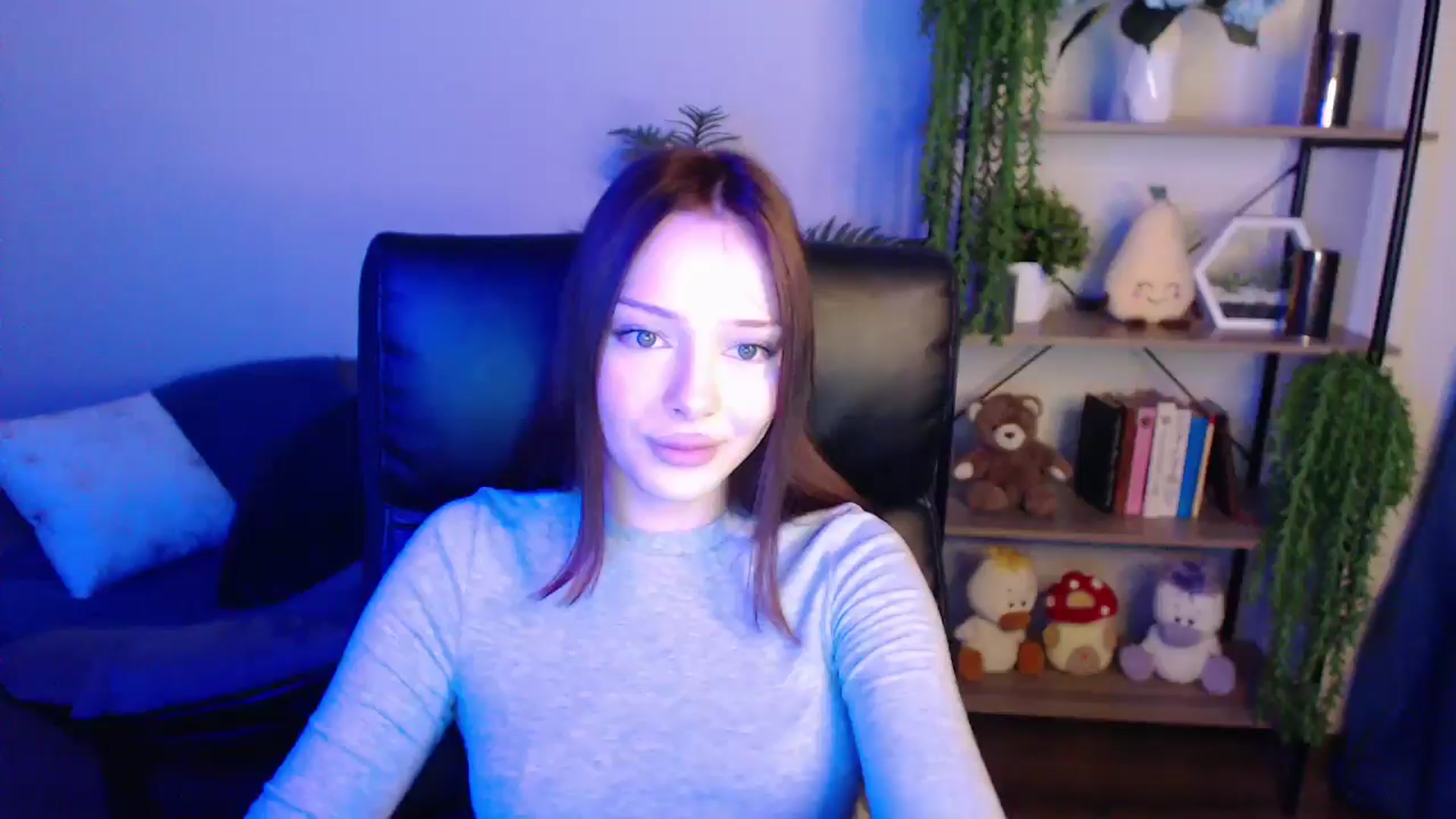 Gallery image thumbnail from KateManelli's myfreecams stream on, 04/07/2025, 10:32 image 11 of 20