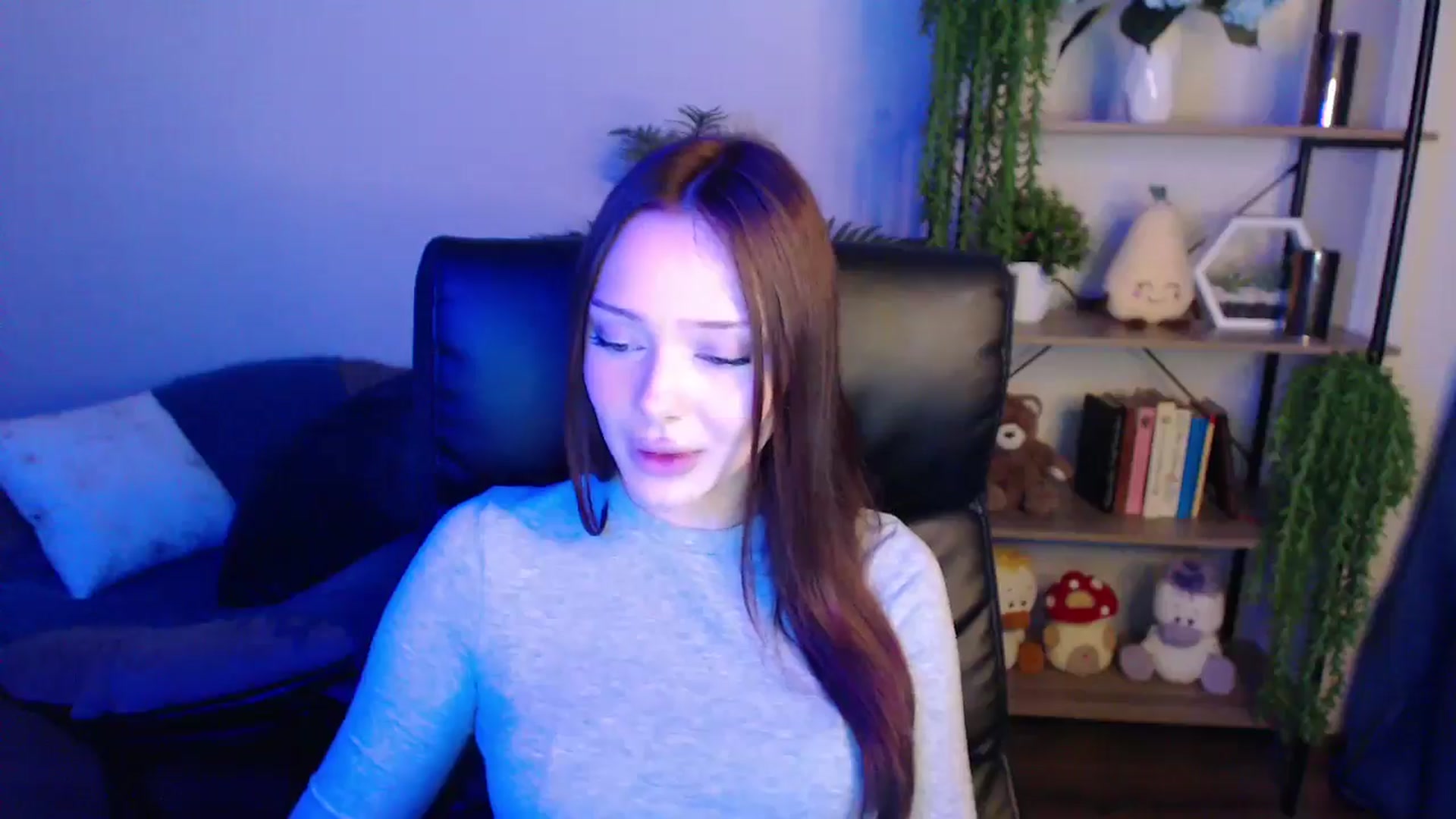 Gallery image thumbnail from KateManelli's myfreecams stream on, 04/07/2025, 11:11 image 3 of 20
