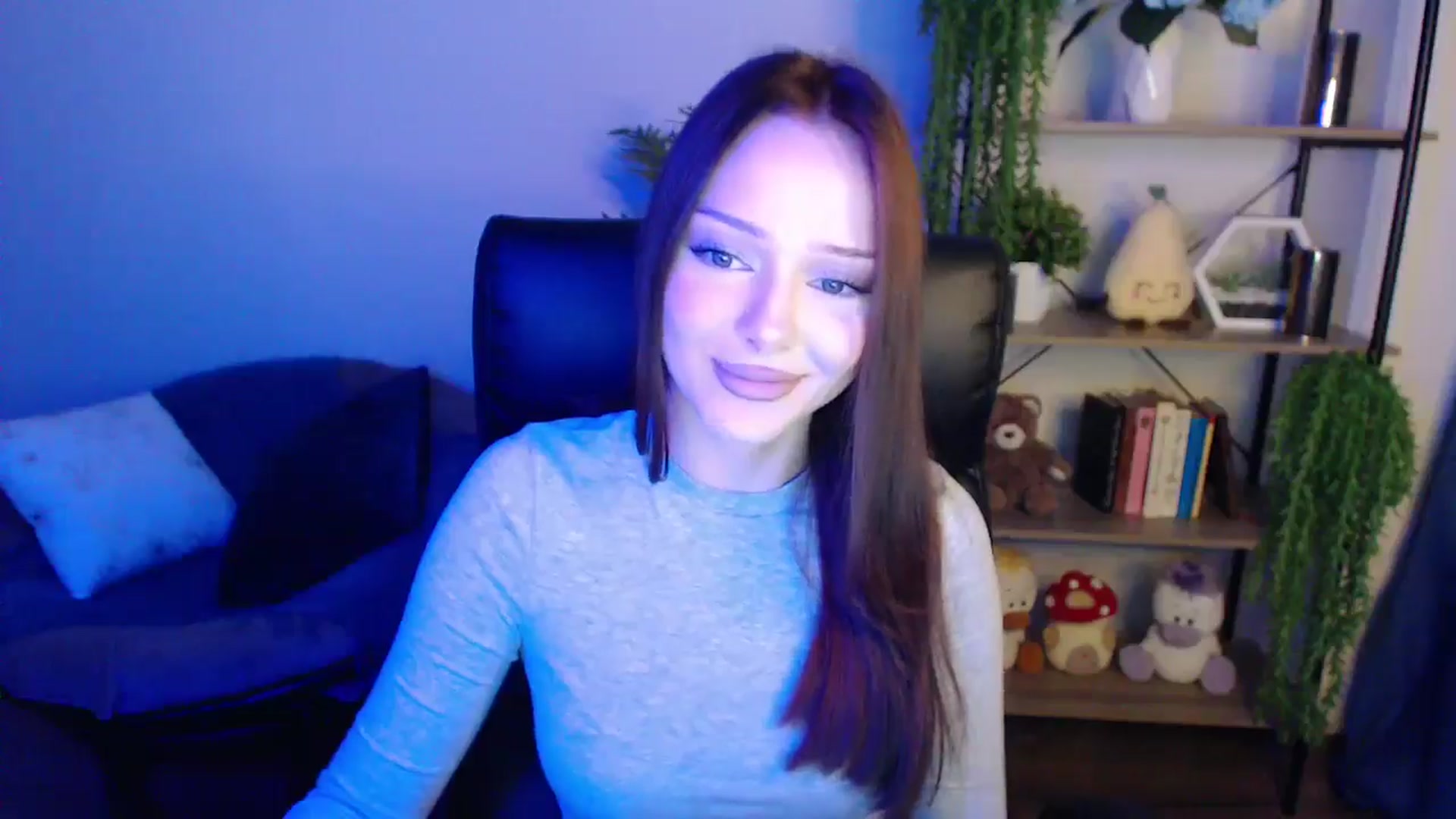 Gallery image thumbnail from KateManelli's myfreecams stream on, 04/07/2025, 12:12 image 5 of 20