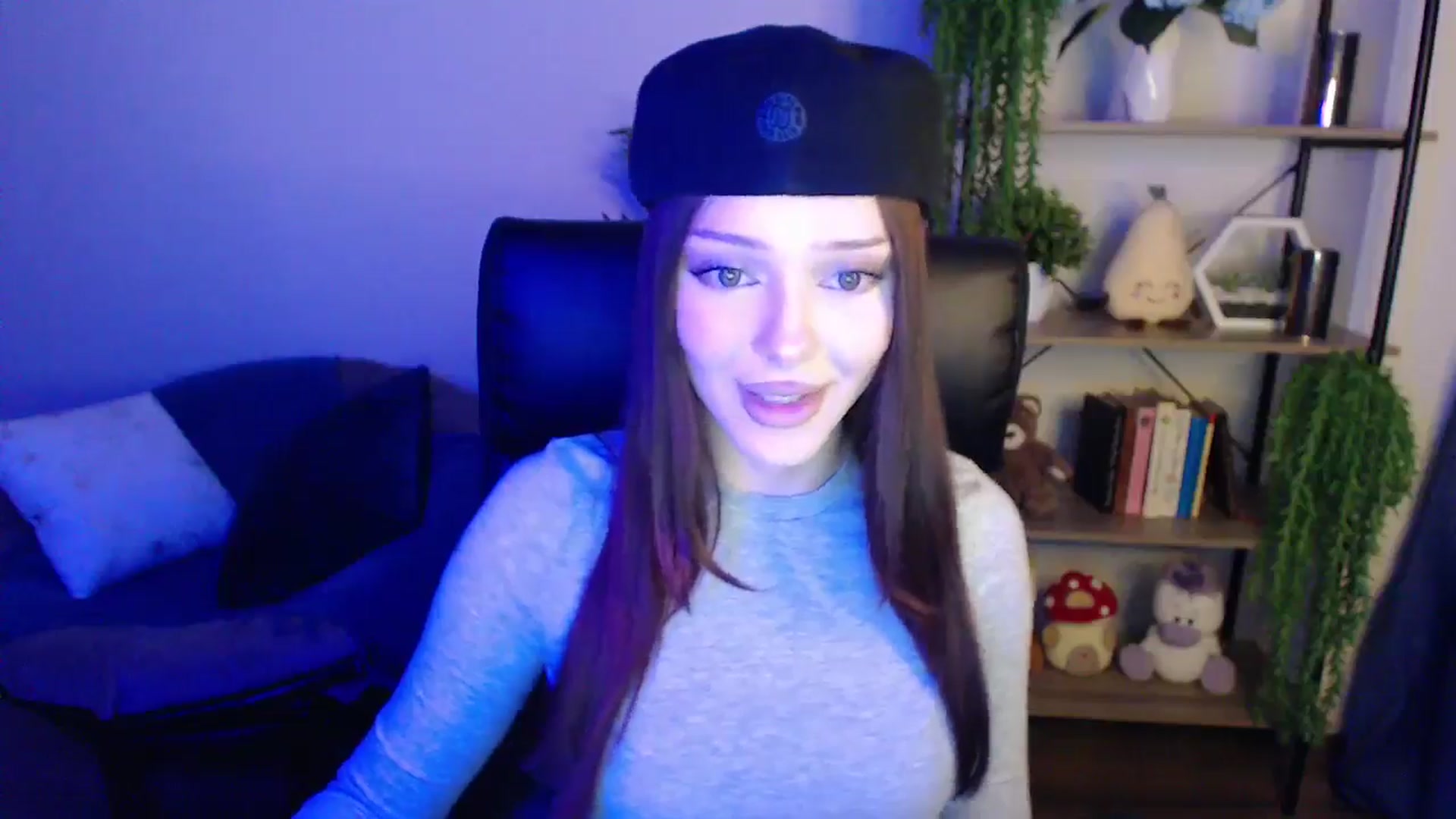 Gallery image thumbnail from KateManelli's myfreecams stream on, 04/07/2025, 12:12 image 12 of 20