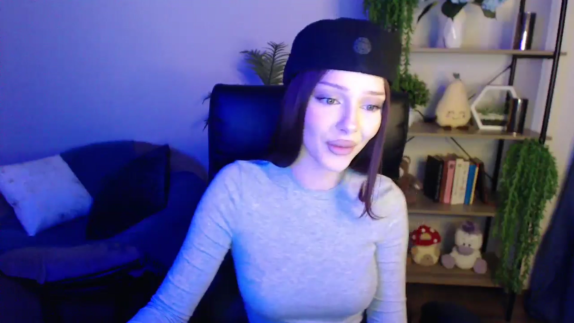 Gallery image thumbnail from KateManelli's myfreecams stream on, 04/07/2025, 12:12 image 20 of 20