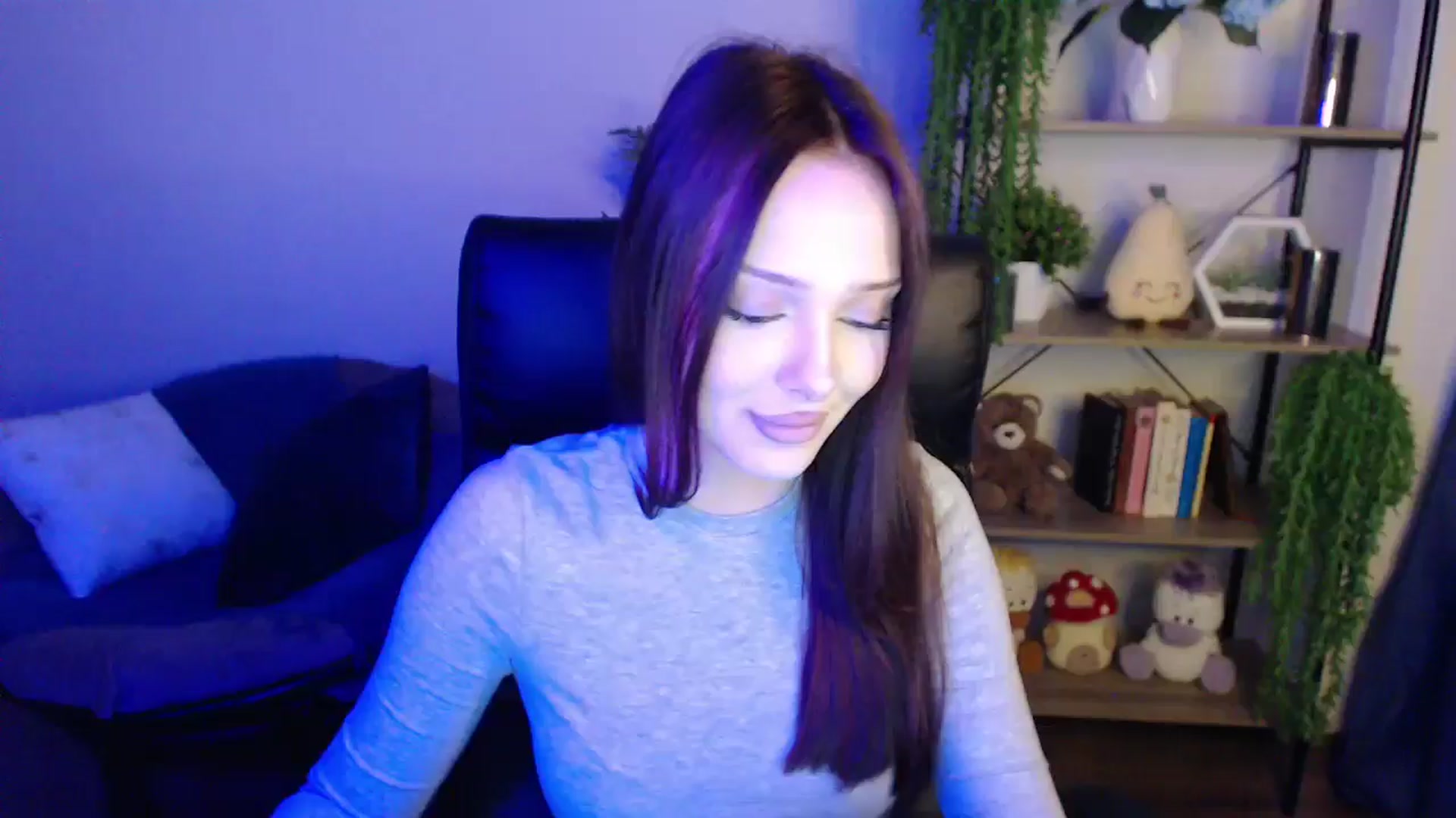 Gallery image thumbnail from KateManelli's myfreecams stream on, 04/07/2025, 12:12 image 1 of 20