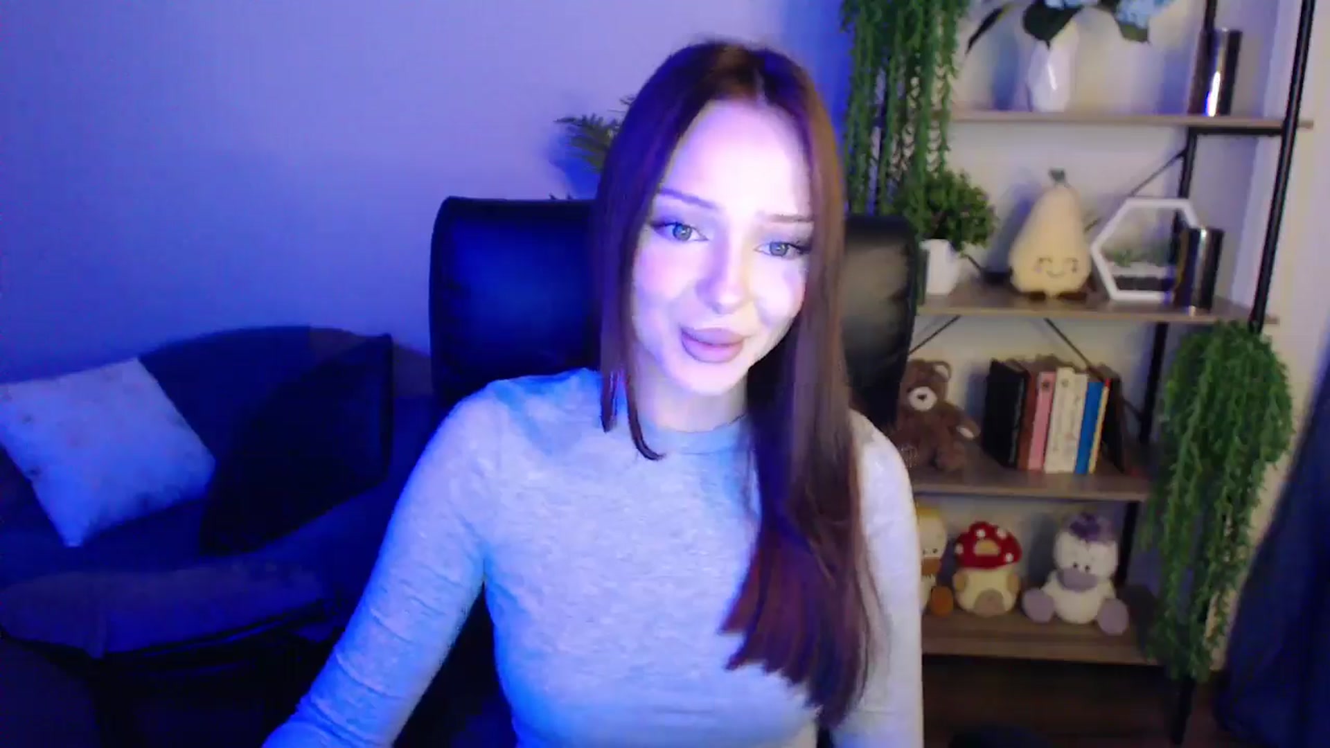 Gallery image thumbnail from KateManelli's myfreecams stream on, 04/07/2025, 12:12 image 6 of 20