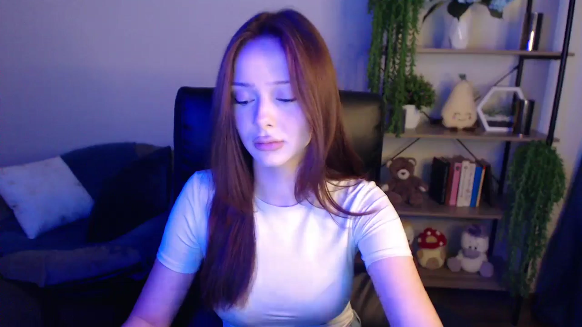 Gallery image thumbnail from KateManelli's myfreecams stream on, 04/08/2025, 11:12 image 4 of 20