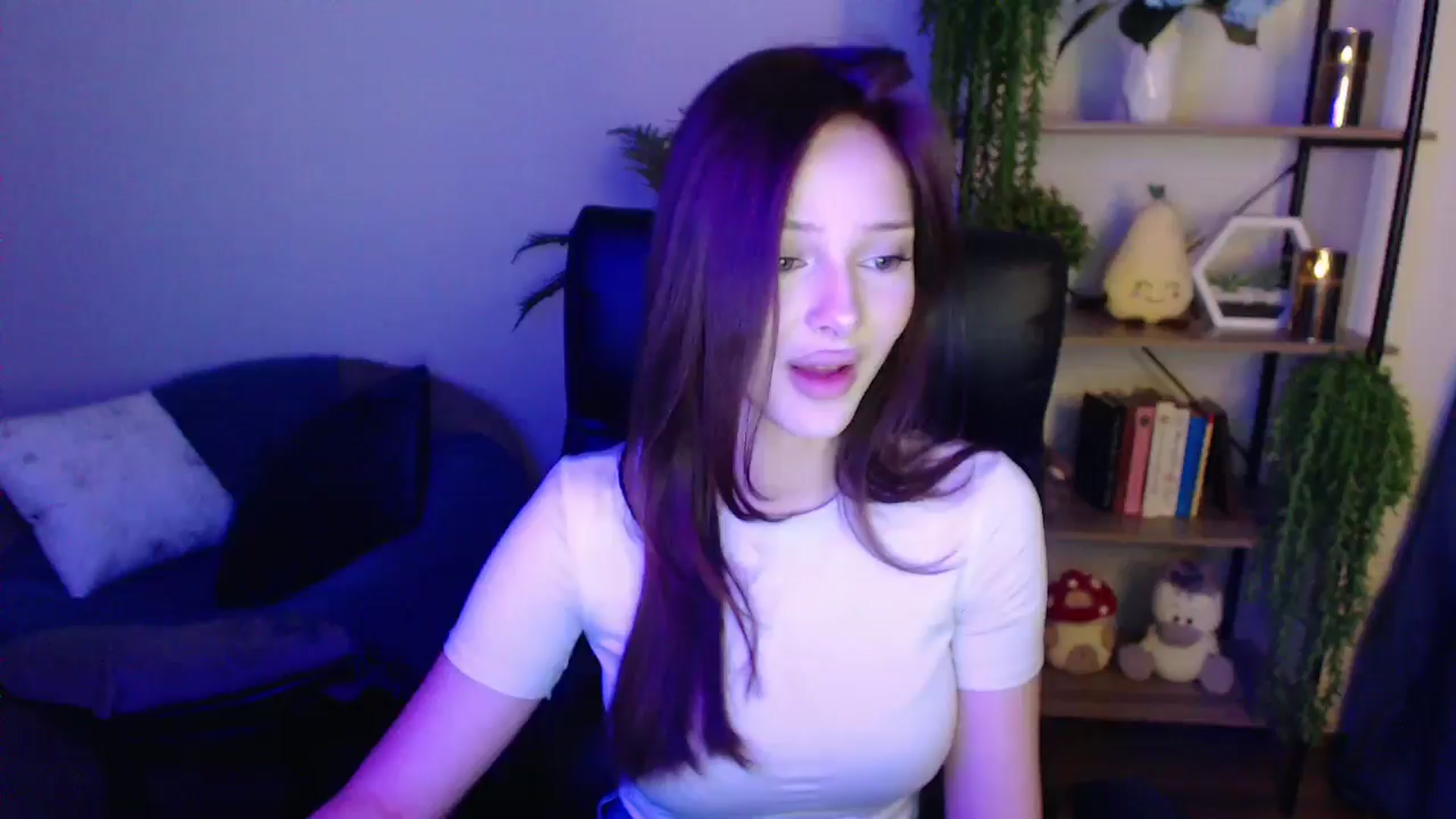 Gallery image thumbnail from KateManelli's myfreecams stream on, 04/08/2025, 11:12 image 19 of 20
