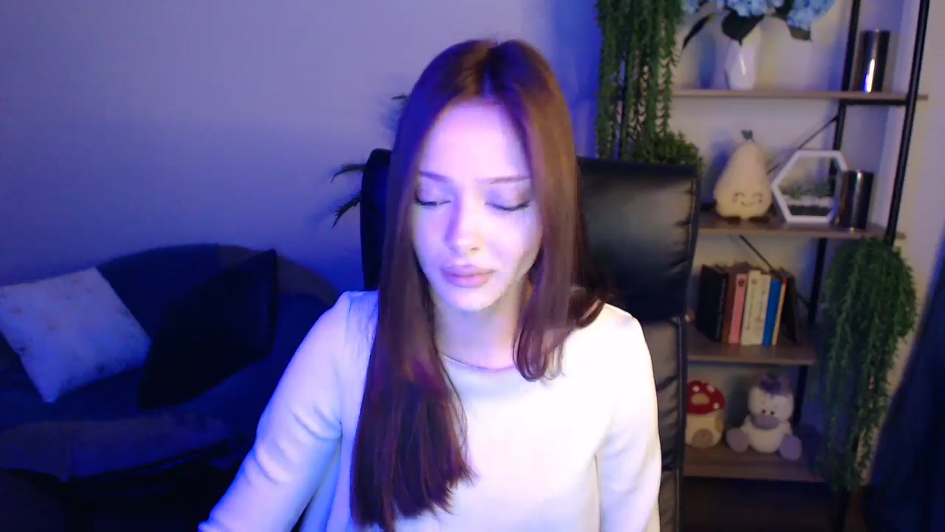 Gallery image thumbnail from KateManelli's myfreecams stream on, 04/09/2025, 09:16 image 14 of 20