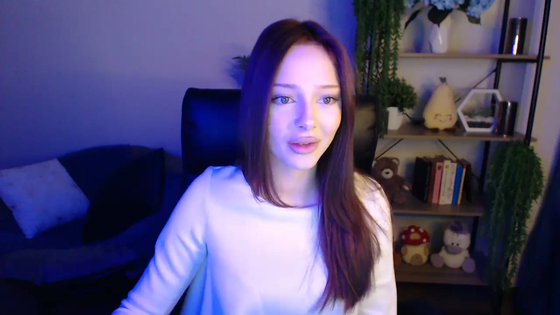 Gallery image thumbnail from KateManelli's myfreecams stream on, 04/09/2025, 09:16 image 3 of 20