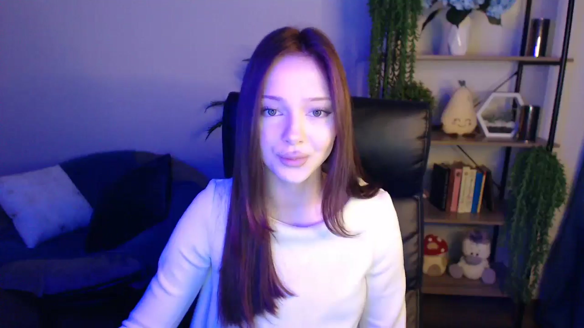 Gallery image thumbnail from KateManelli's myfreecams stream on, 04/09/2025, 09:16 image 17 of 20