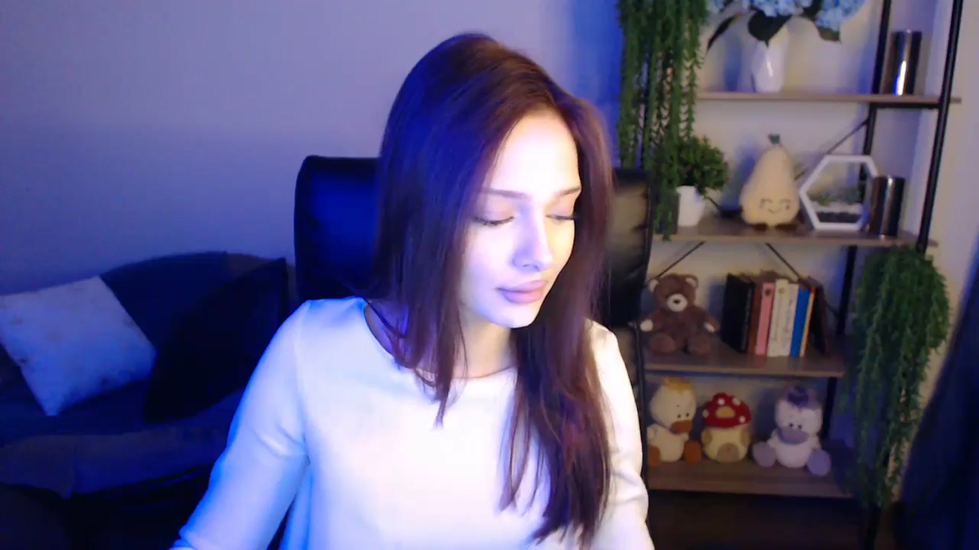 Gallery image thumbnail from KateManelli's myfreecams stream on, 04/09/2025, 09:55 image 5 of 20