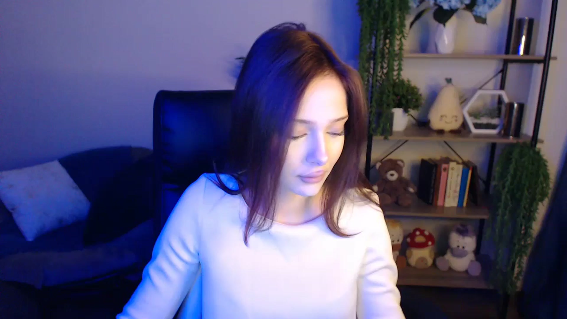 Gallery image thumbnail from KateManelli's myfreecams stream on, 04/09/2025, 09:55 image 10 of 20