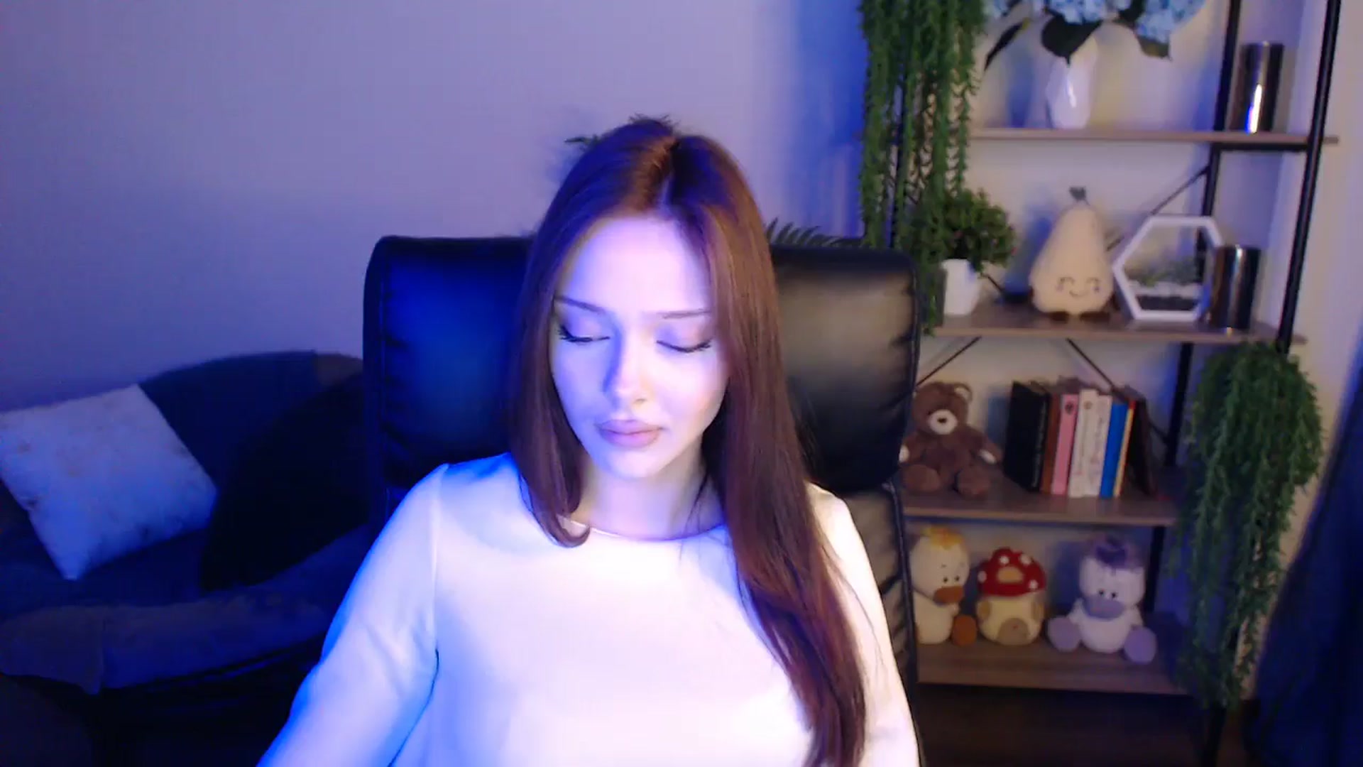 Gallery image thumbnail from KateManelli's myfreecams stream on, 04/09/2025, 09:55 image 7 of 20