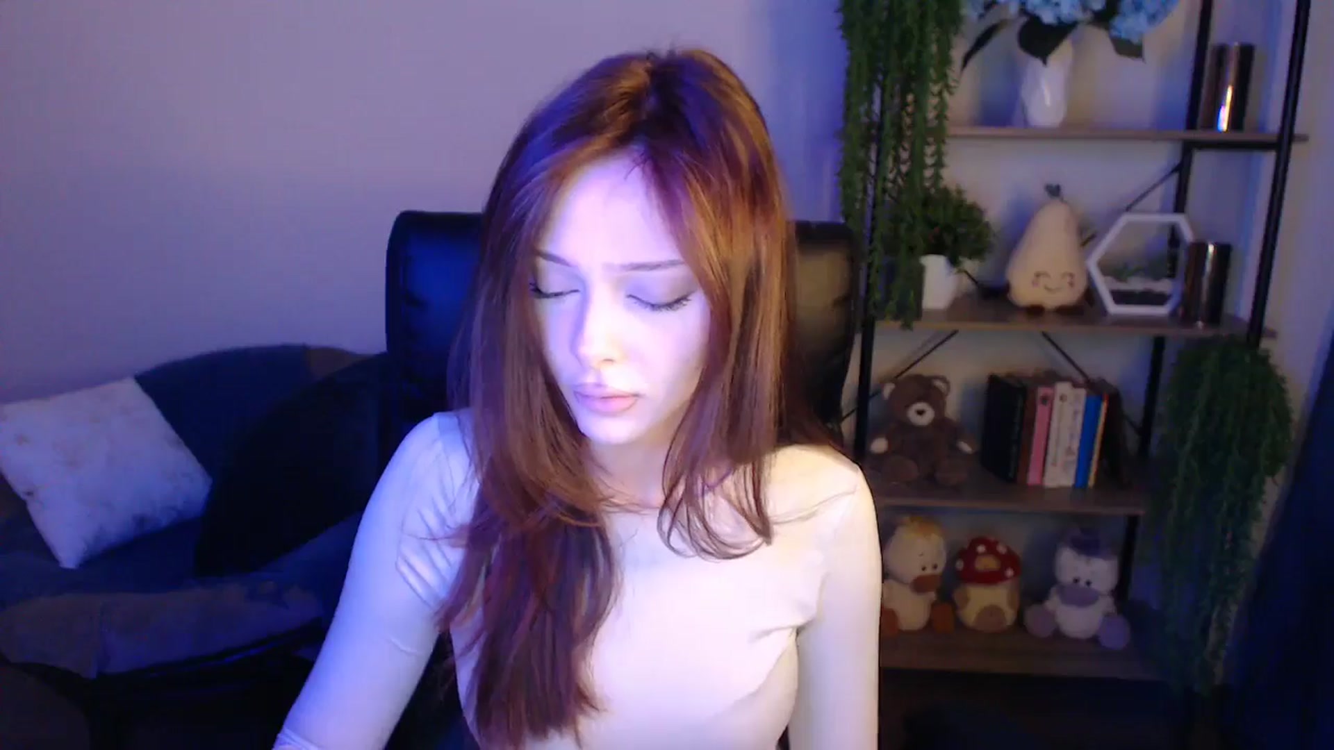 Gallery image thumbnail from KateManelli's myfreecams stream on, 04/11/2025, 08:44 image 2 of 20