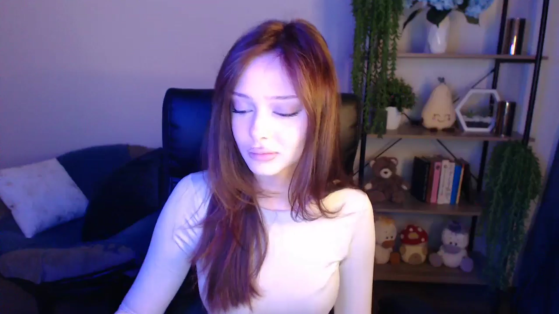 Gallery image thumbnail from KateManelli's myfreecams stream on, 04/11/2025, 08:44 image 4 of 20