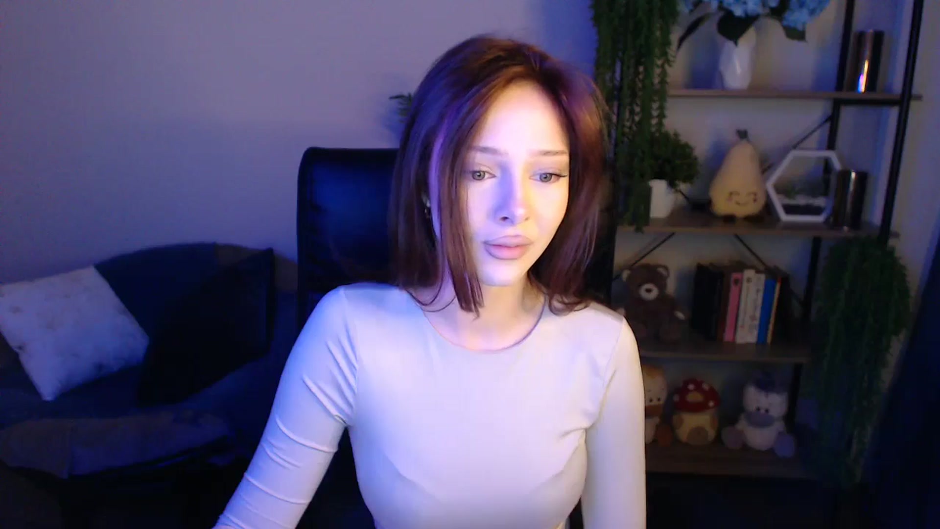 Gallery image thumbnail from KateManelli's myfreecams stream on, 04/11/2025, 08:44 image 13 of 20
