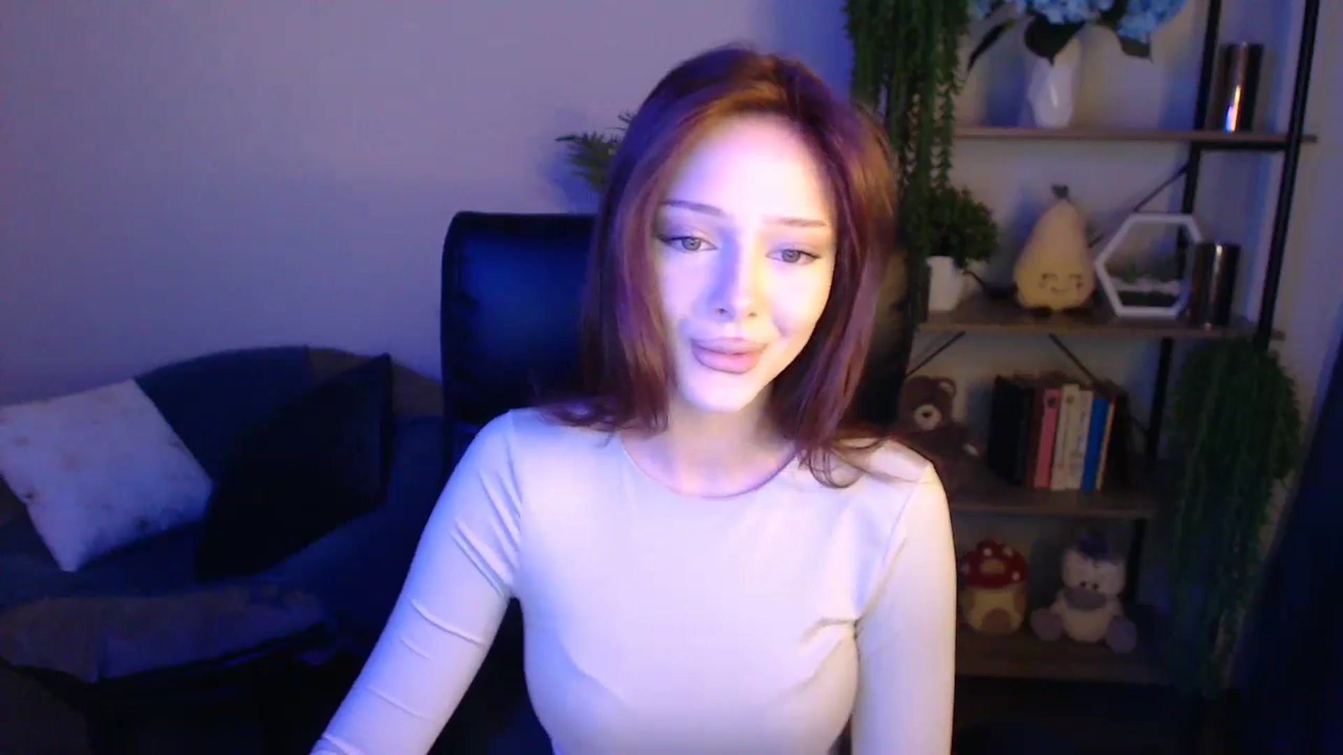 Gallery image thumbnail from KateManelli's myfreecams stream on, 04/11/2025, 08:44 image 15 of 20