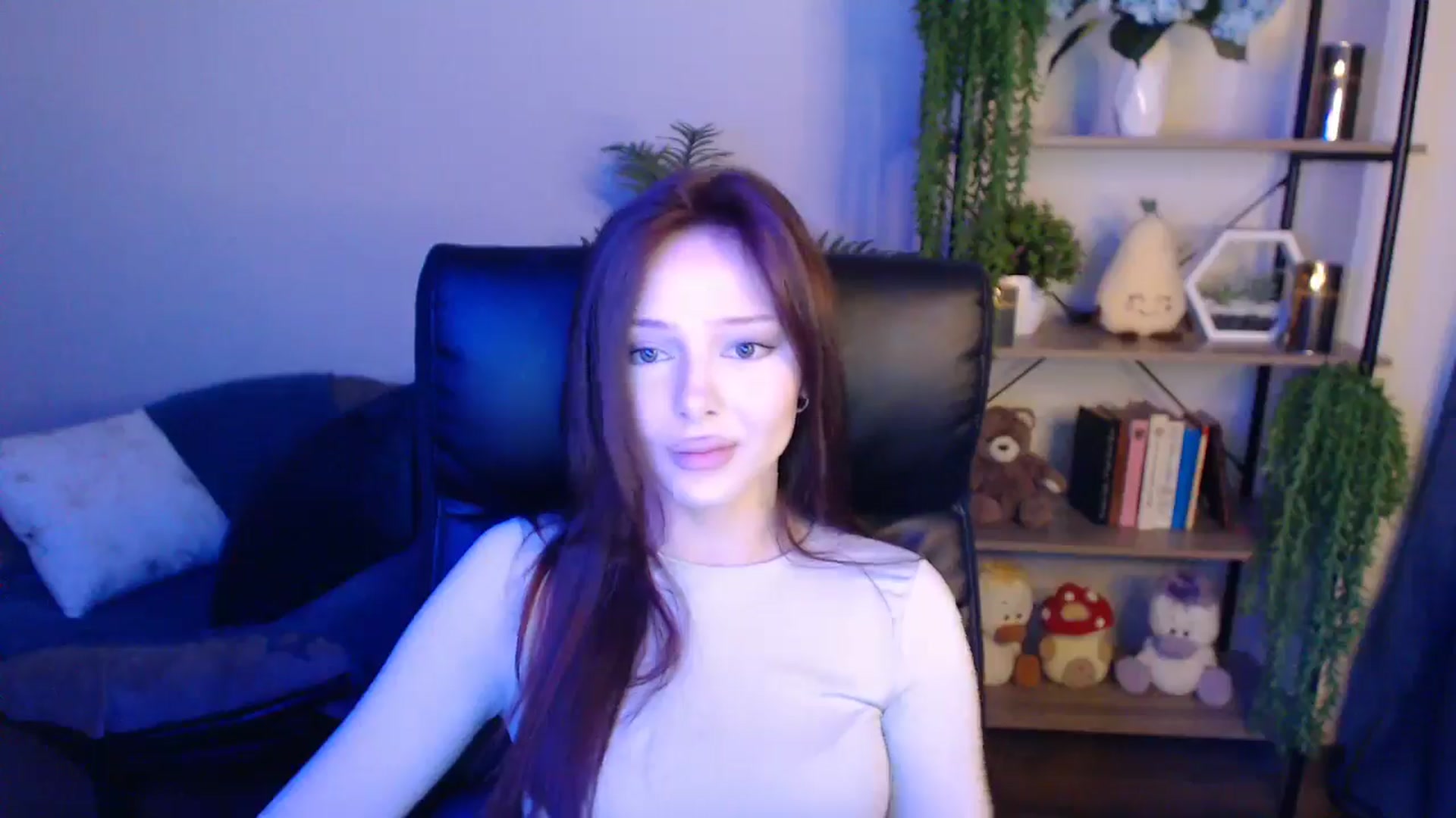Gallery image thumbnail from KateManelli's myfreecams stream on, 04/11/2025, 11:10 image 6 of 20