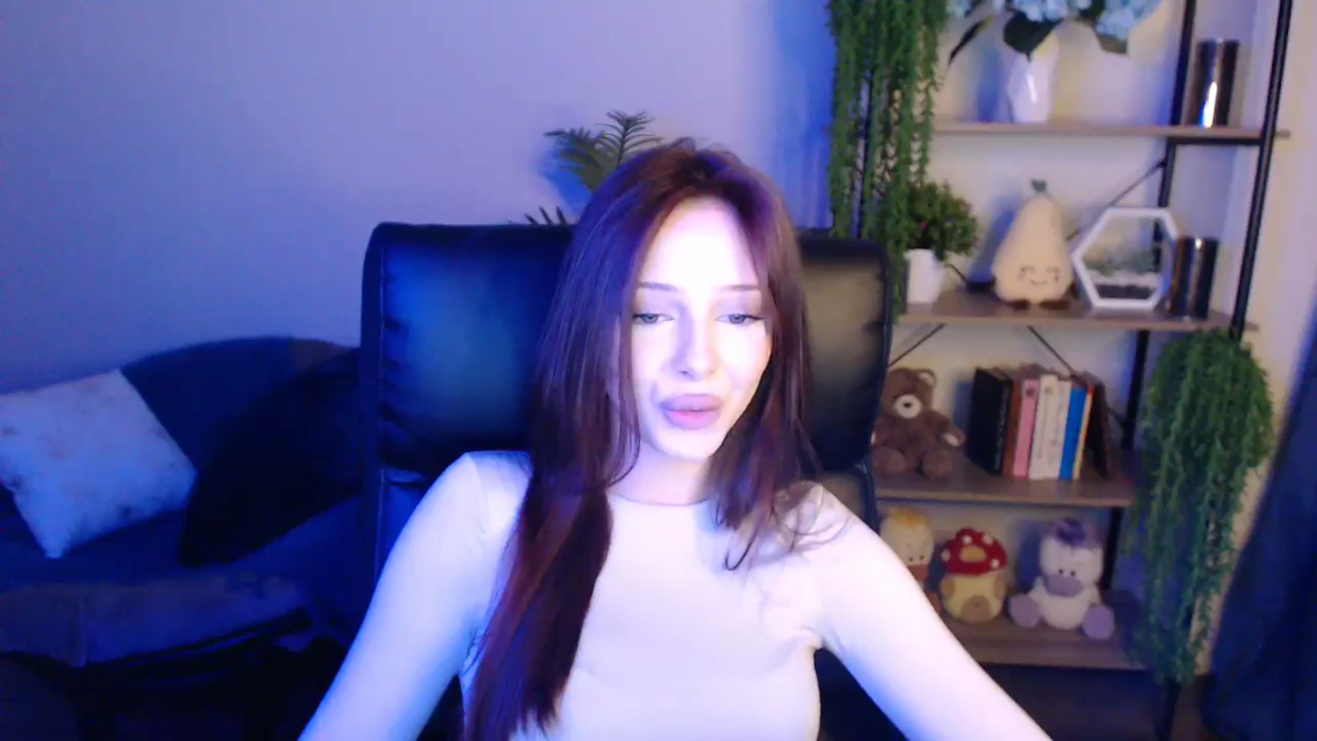 Gallery image thumbnail from KateManelli's myfreecams stream on, 04/11/2025, 13:24 image 17 of 20