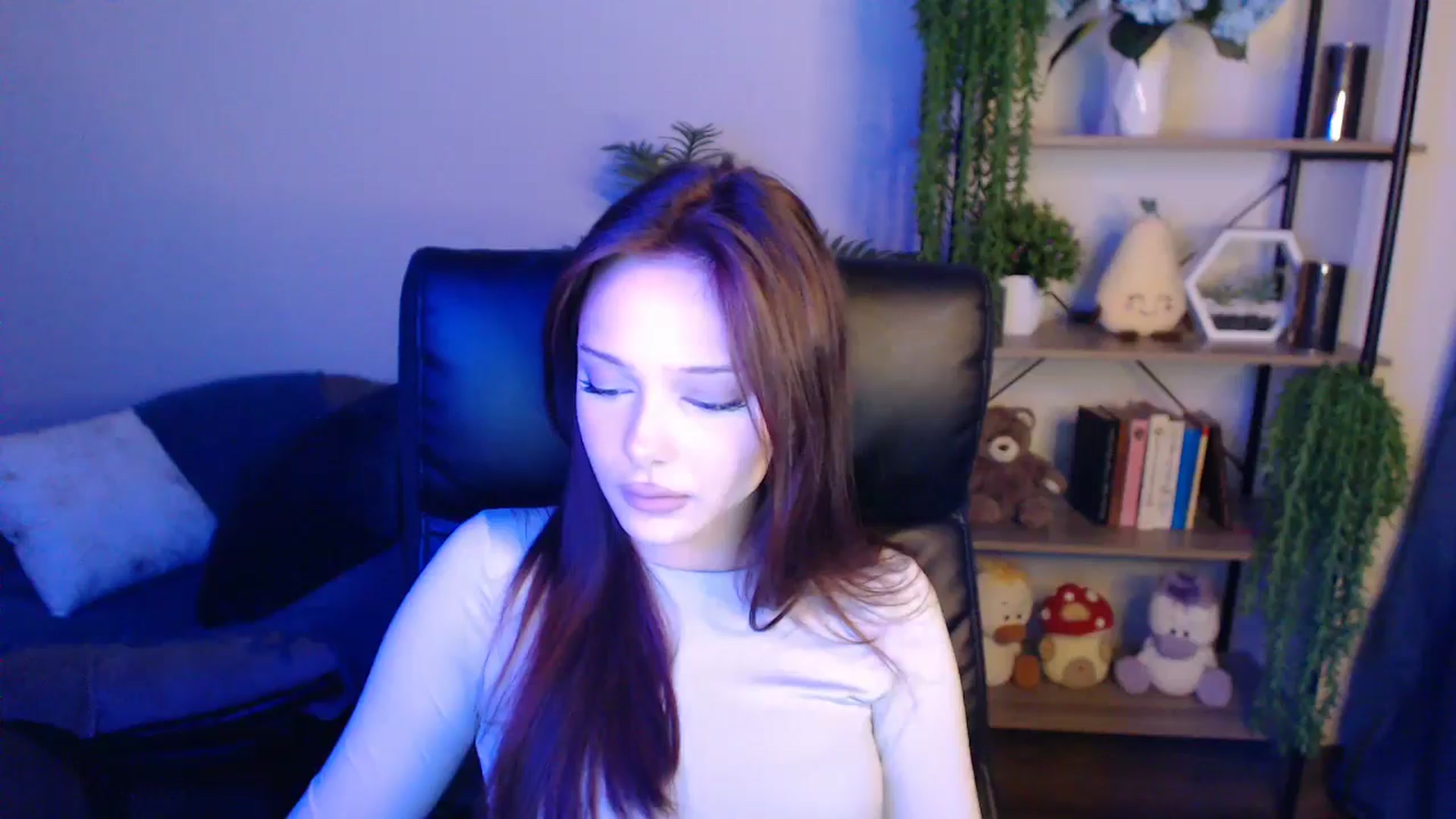 Gallery image thumbnail from KateManelli's myfreecams stream on, 04/11/2025, 13:24 image 15 of 20