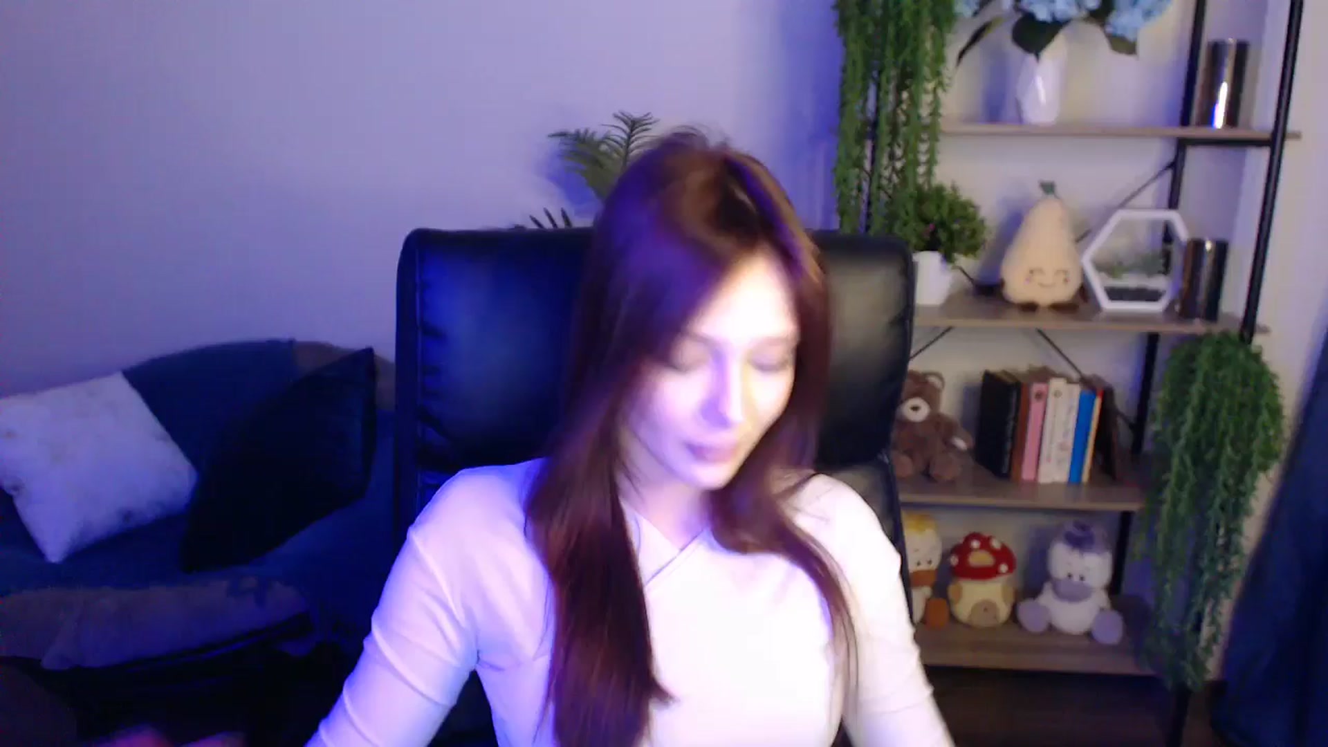 Gallery image thumbnail from KateManelli's myfreecams stream on, 04/12/2025, 10:42 image 14 of 20