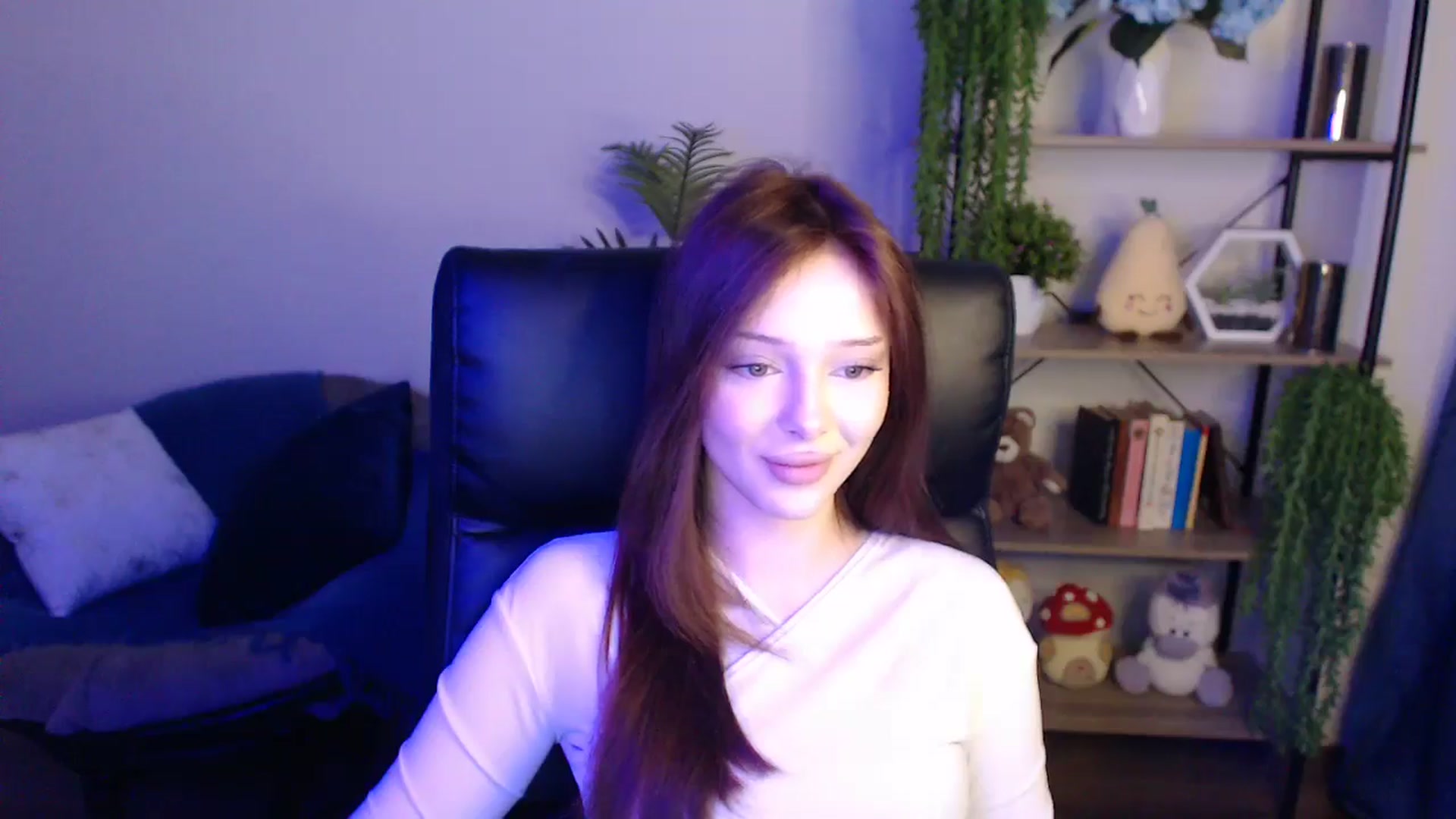 Gallery image thumbnail from KateManelli's myfreecams stream on, 04/12/2025, 10:42 image 10 of 20