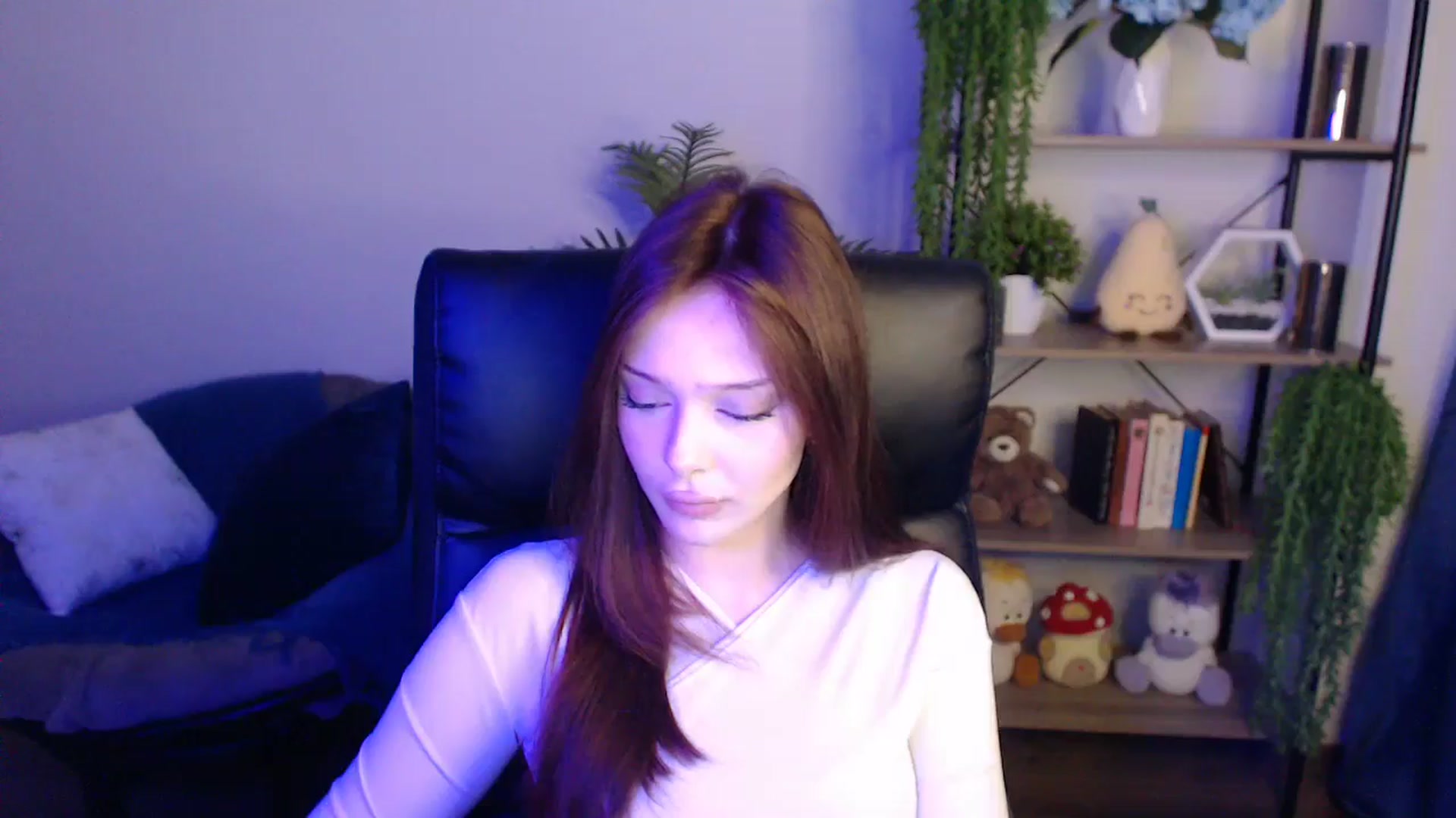 Gallery image thumbnail from KateManelli's myfreecams stream on, 04/12/2025, 10:42 image 11 of 20