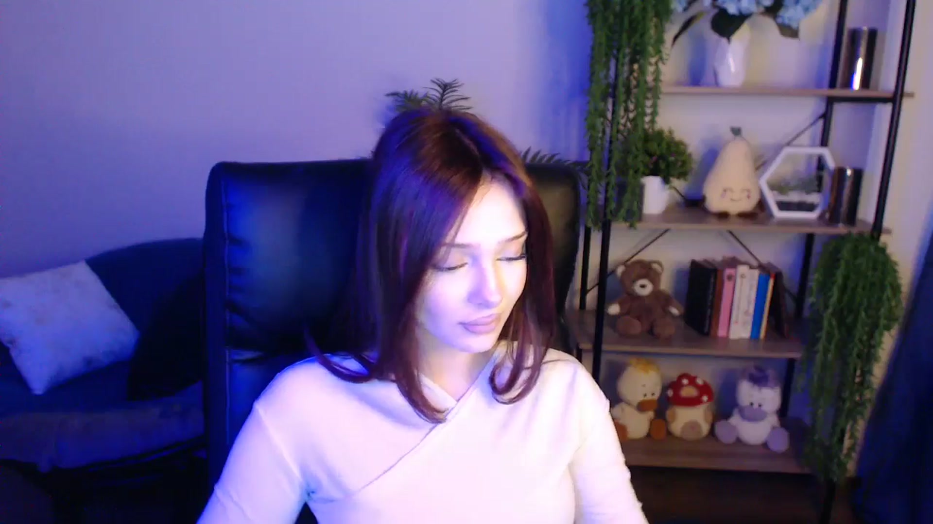 Gallery image thumbnail from KateManelli's myfreecams stream on, 04/12/2025, 11:58 image 20 of 20