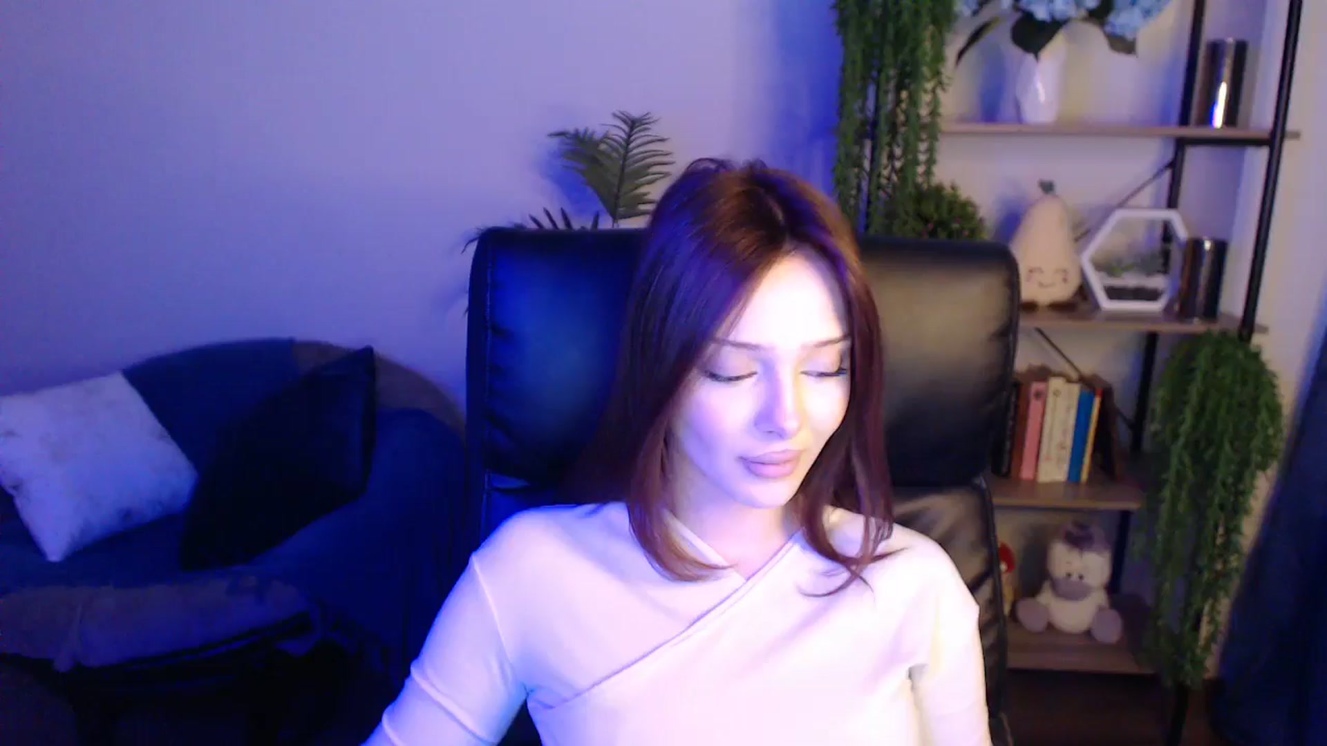 Gallery image thumbnail from KateManelli's myfreecams stream on, 04/12/2025, 11:58 image 1 of 20