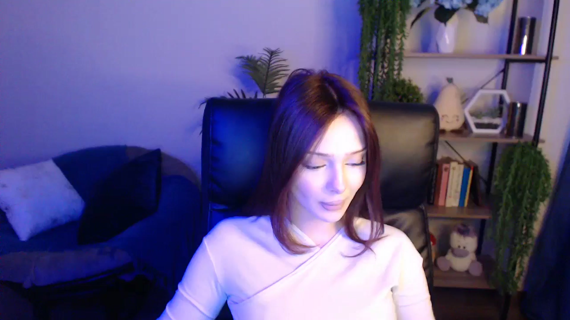 Gallery image thumbnail from KateManelli's myfreecams stream on, 04/12/2025, 11:58 image 2 of 20