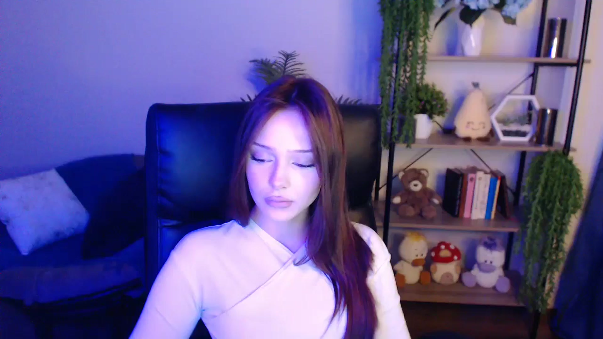 Gallery image thumbnail from KateManelli's myfreecams stream on, 04/12/2025, 12:22 image 8 of 20