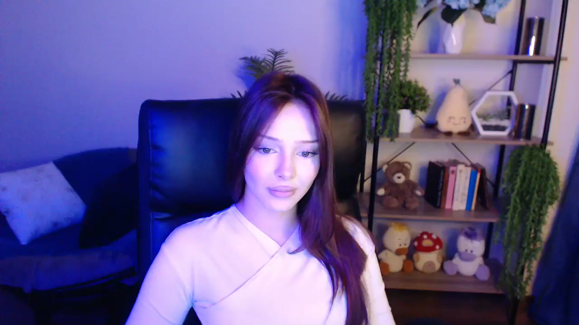 Gallery image thumbnail from KateManelli's myfreecams stream on, 04/12/2025, 12:22 image 6 of 20