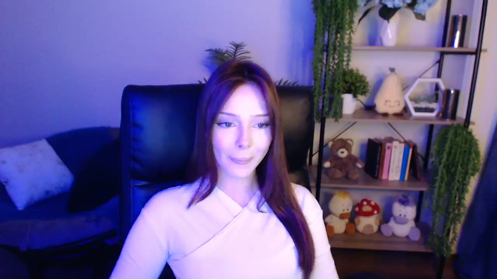 Gallery image thumbnail from KateManelli's myfreecams stream on, 04/12/2025, 12:22 image 12 of 20