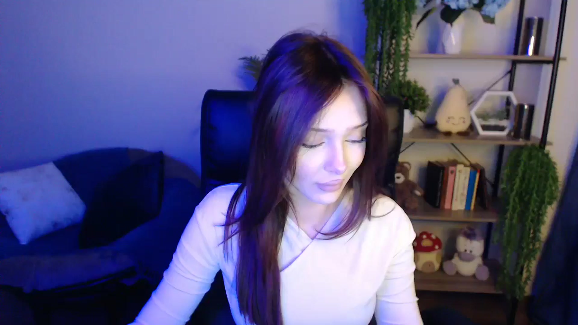 Gallery image thumbnail from KateManelli's myfreecams stream on, 04/12/2025, 12:46 image 1 of 20