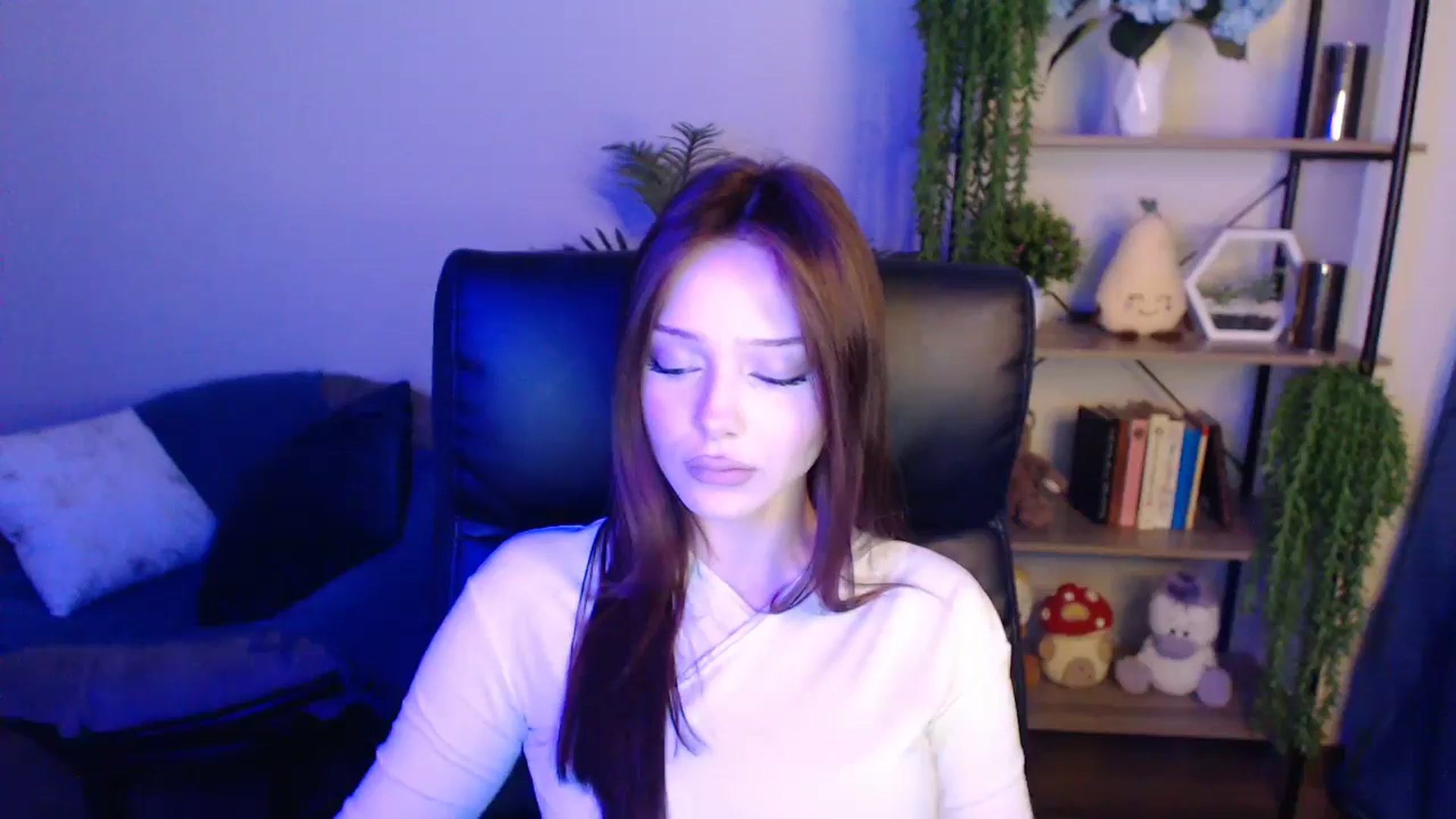 Gallery image thumbnail from KateManelli's myfreecams stream on, 04/12/2025, 12:46 image 5 of 20