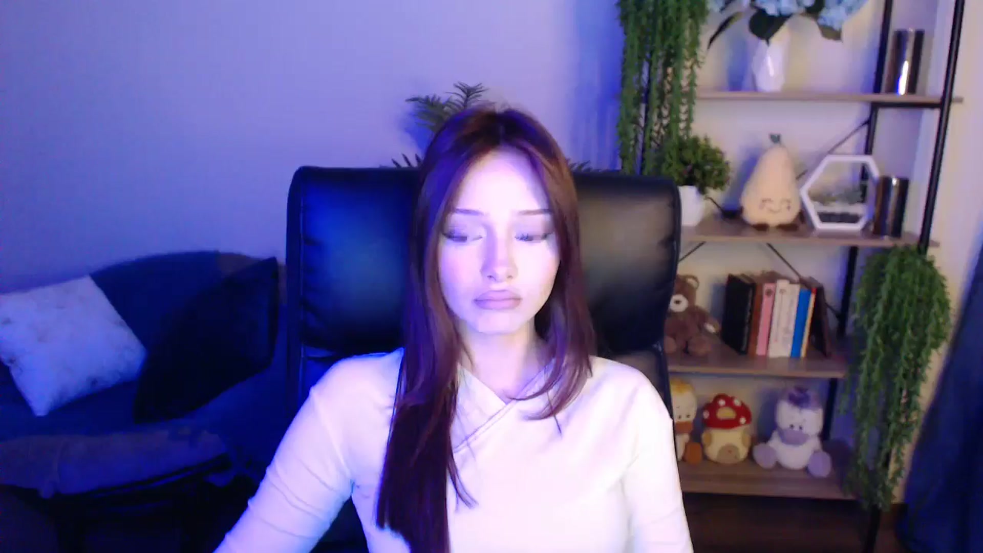Gallery image thumbnail from KateManelli's myfreecams stream on, 04/12/2025, 12:46 image 3 of 20