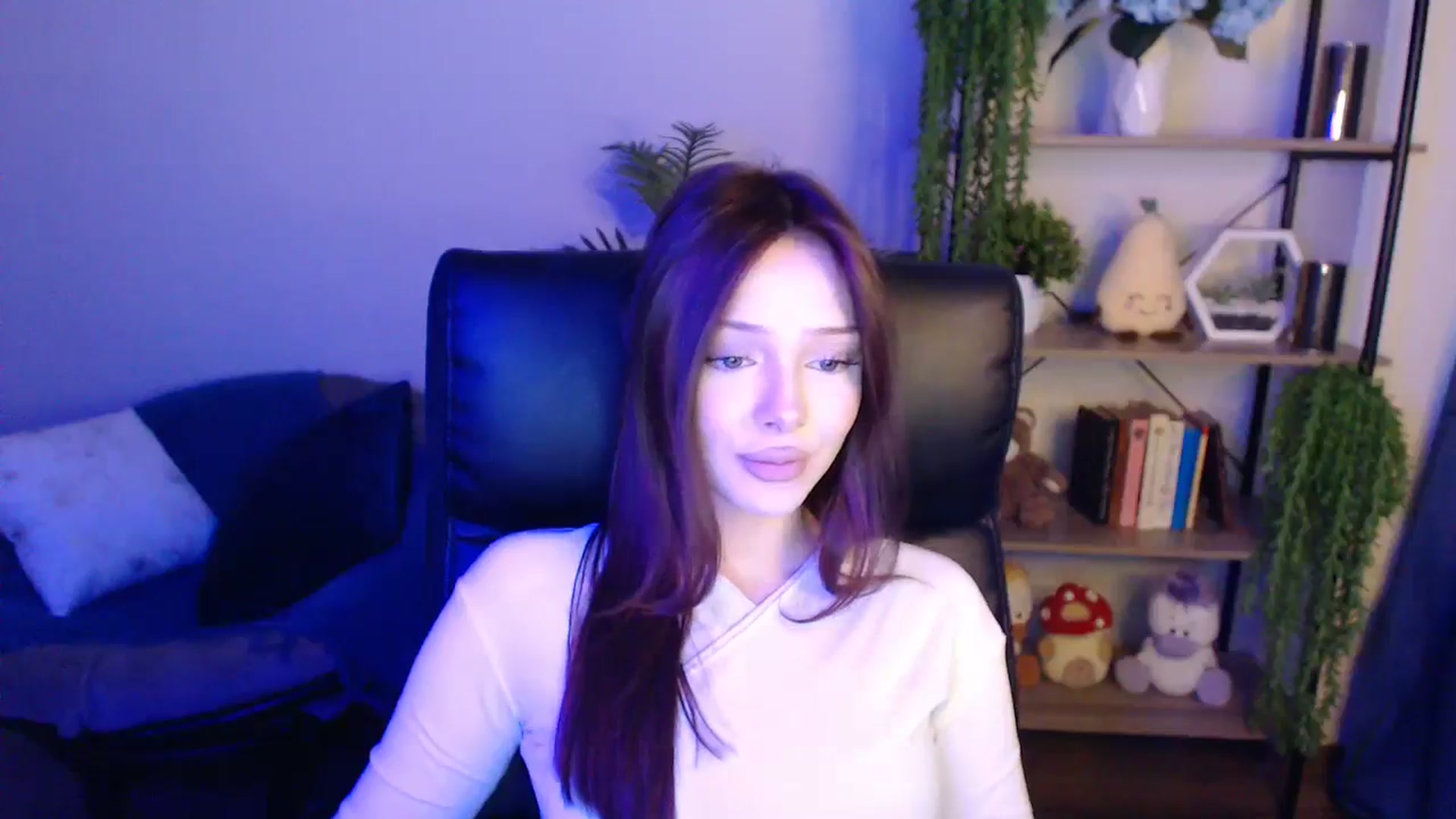 Gallery image thumbnail from KateManelli's myfreecams stream on, 04/12/2025, 12:46 image 8 of 20