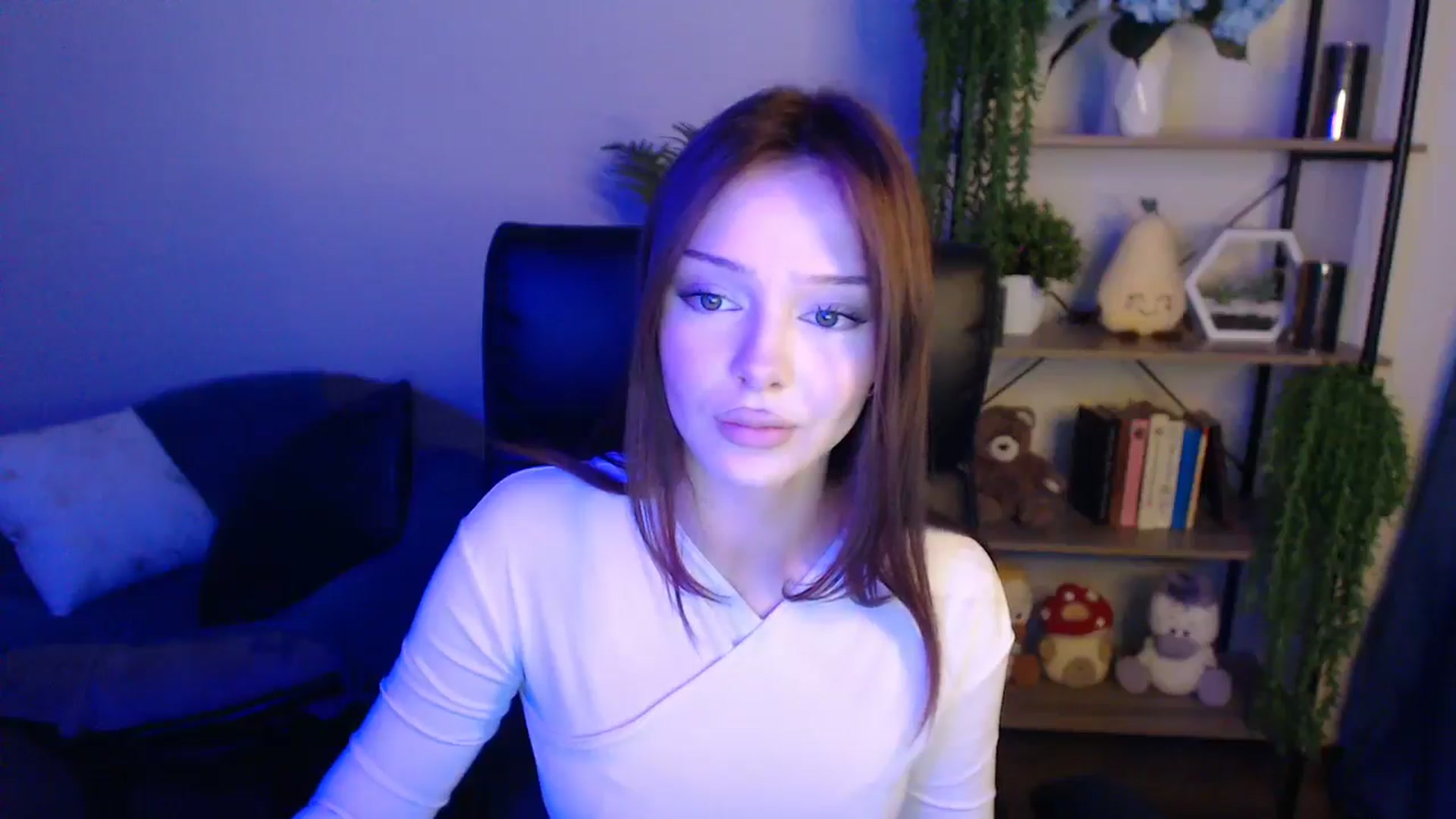 Gallery image thumbnail from KateManelli's myfreecams stream on, 04/12/2025, 14:03 image 3 of 20