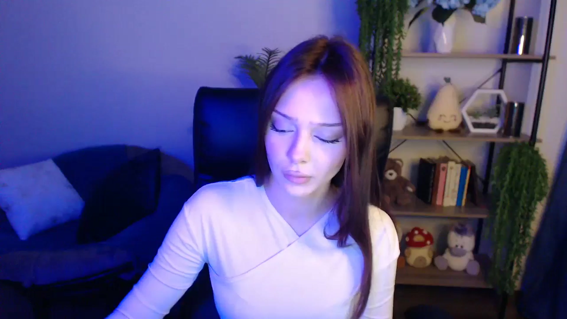 Gallery image thumbnail from KateManelli's myfreecams stream on, 04/12/2025, 14:03 image 5 of 20