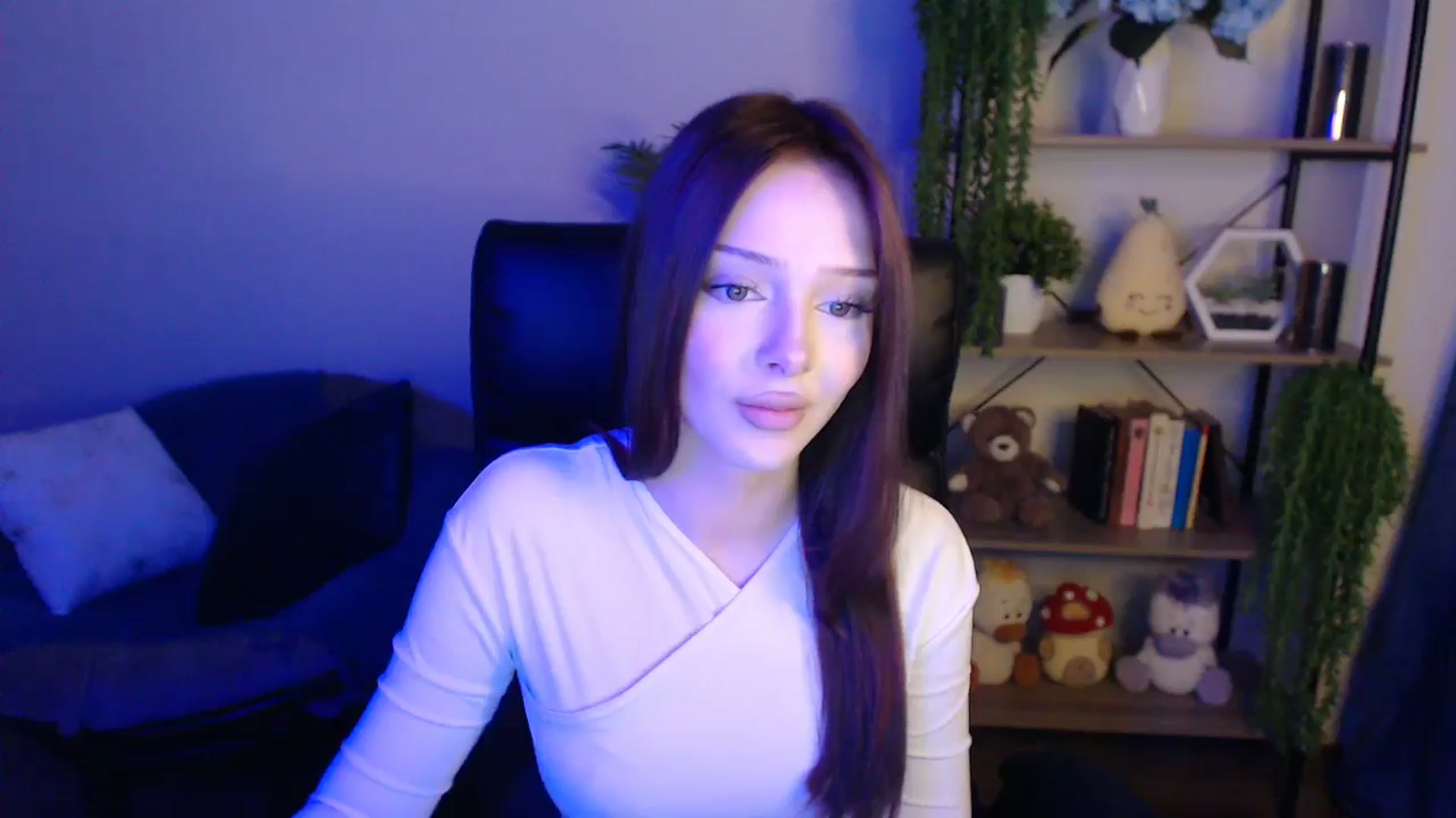 Gallery image thumbnail from KateManelli's myfreecams stream on, 04/12/2025, 14:03 image 18 of 20