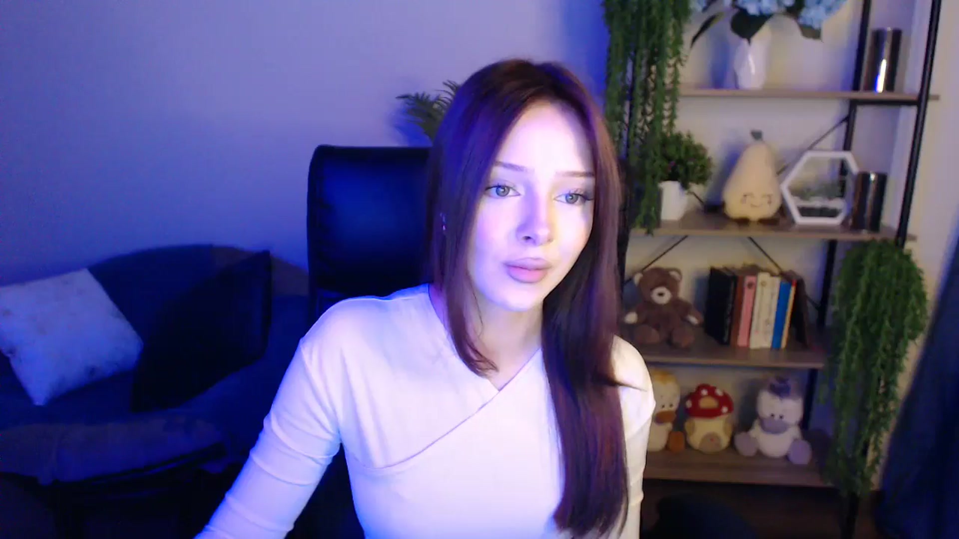 Gallery image thumbnail from KateManelli's myfreecams stream on, 04/12/2025, 14:03 image 19 of 20