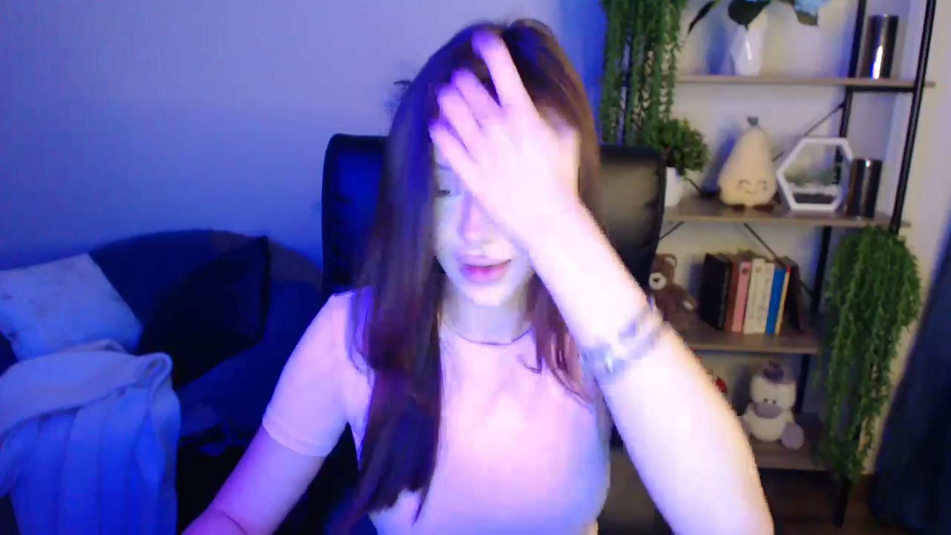 Gallery image thumbnail from KateManelli's myfreecams stream on, 04/14/2025, 10:03 image 3 of 20