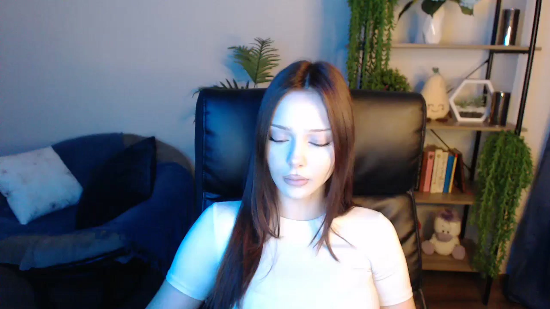 Gallery image thumbnail from KateManelli's myfreecams stream on, 04/15/2025, 08:54 image 2 of 20
