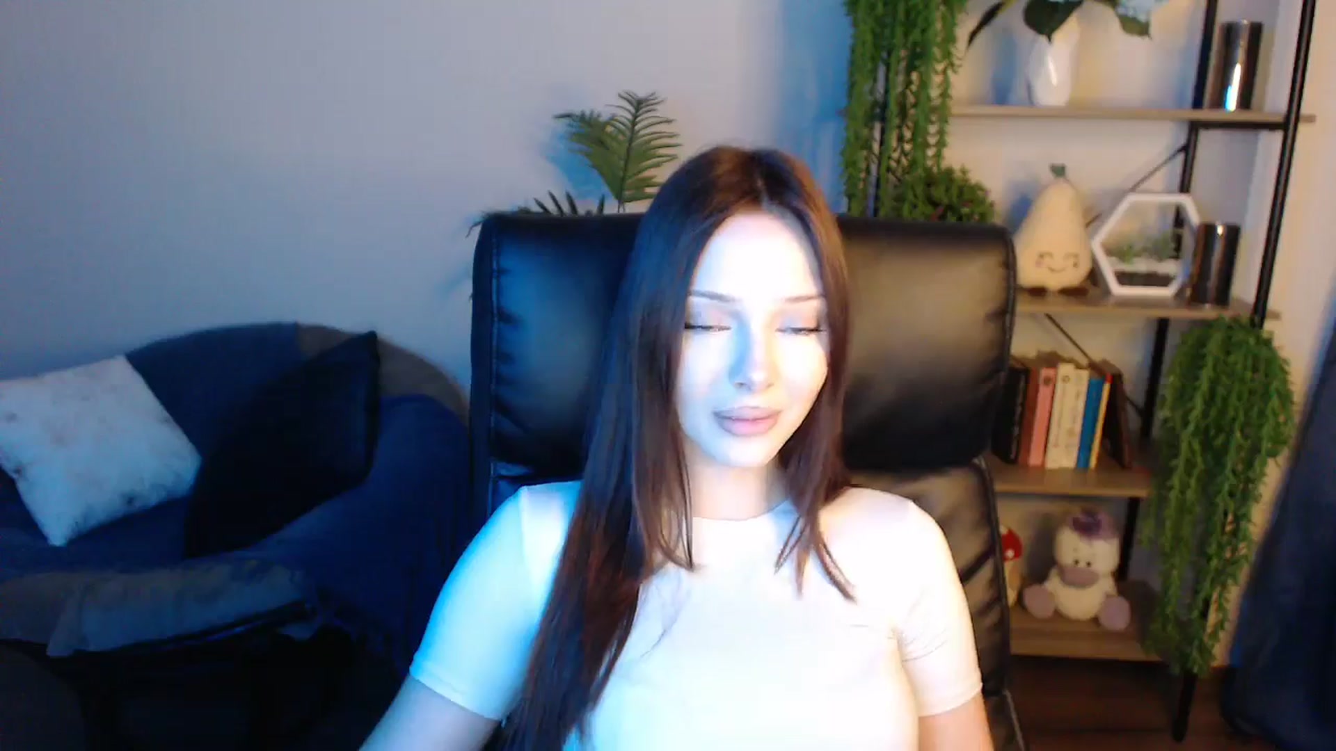 Gallery image thumbnail from KateManelli's myfreecams stream on, 04/15/2025, 08:54 image 3 of 20