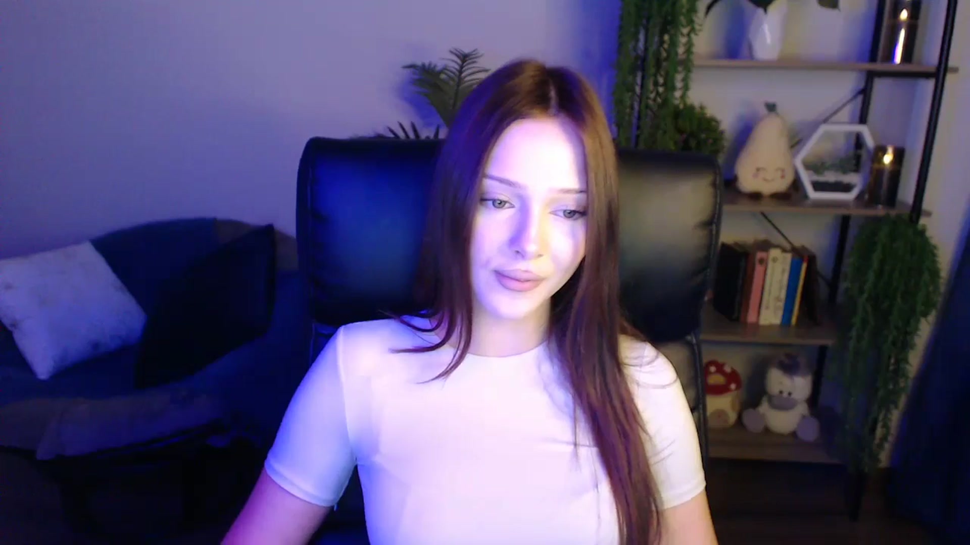 Gallery image thumbnail from KateManelli's myfreecams stream on, 04/15/2025, 11:10 image 20 of 20