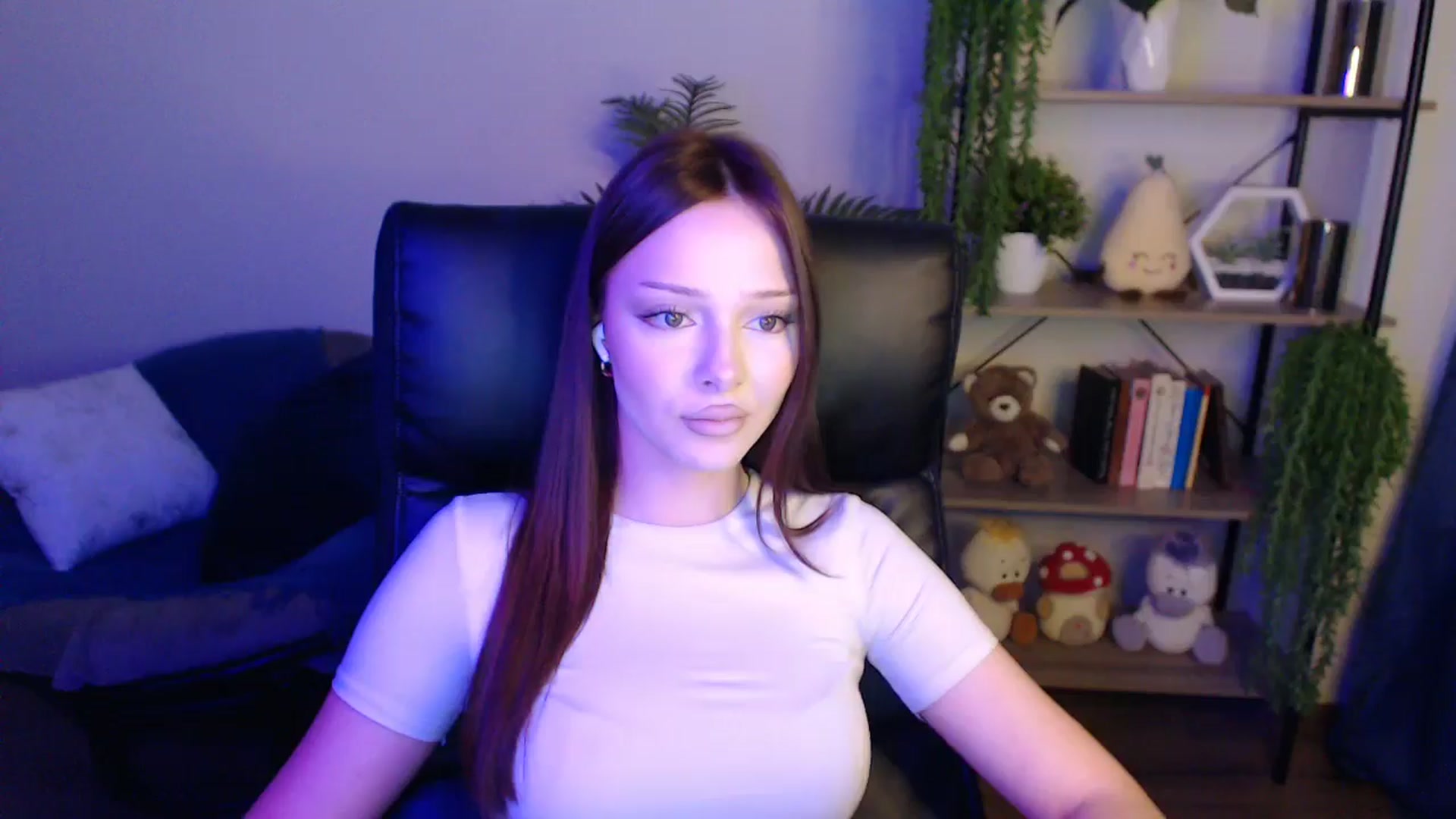 Gallery image thumbnail from KateManelli's myfreecams stream on, 04/15/2025, 13:56 image 19 of 20