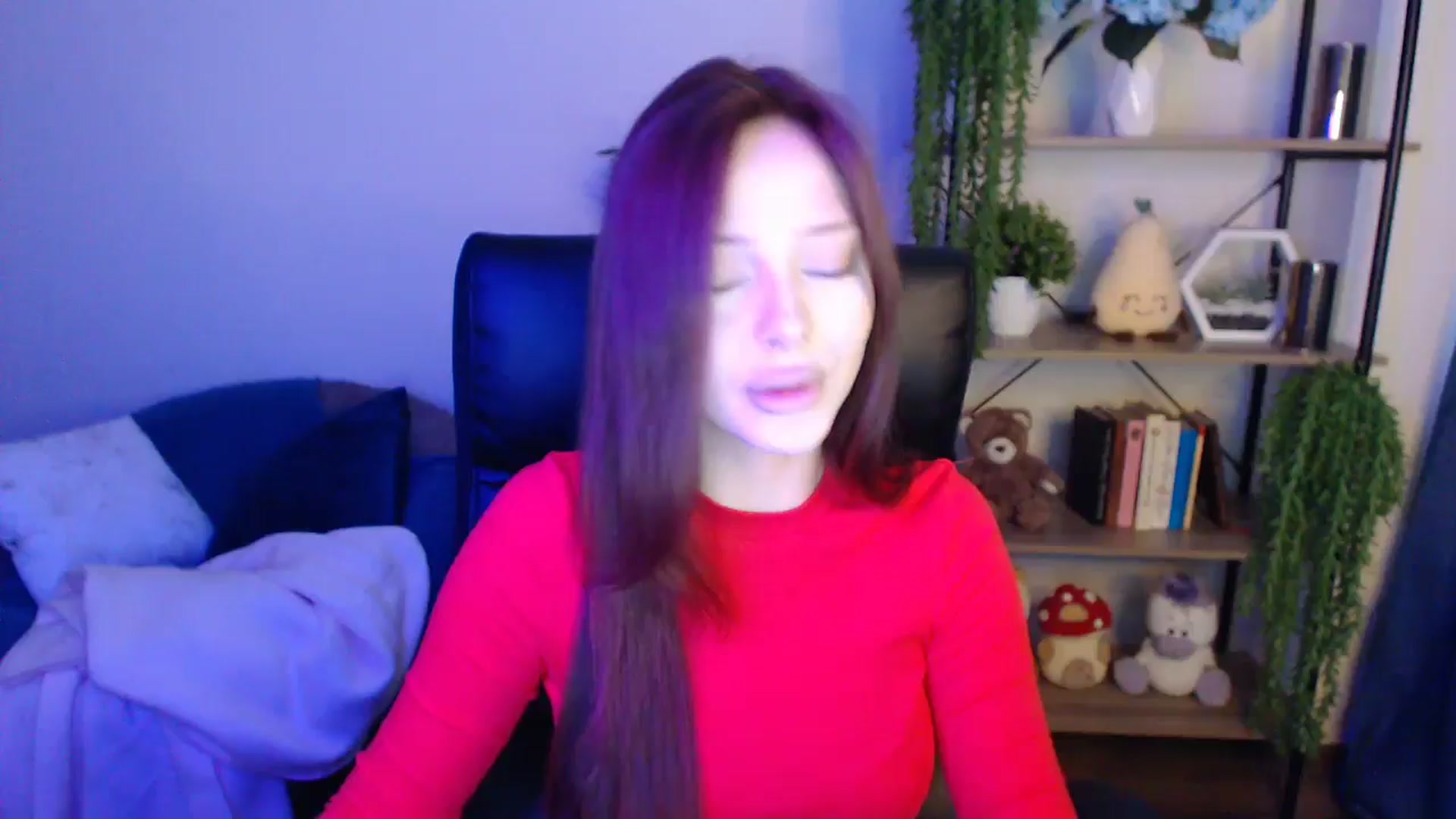 Gallery image thumbnail from KateManelli's myfreecams stream on, 04/16/2025, 09:00 image 13 of 20