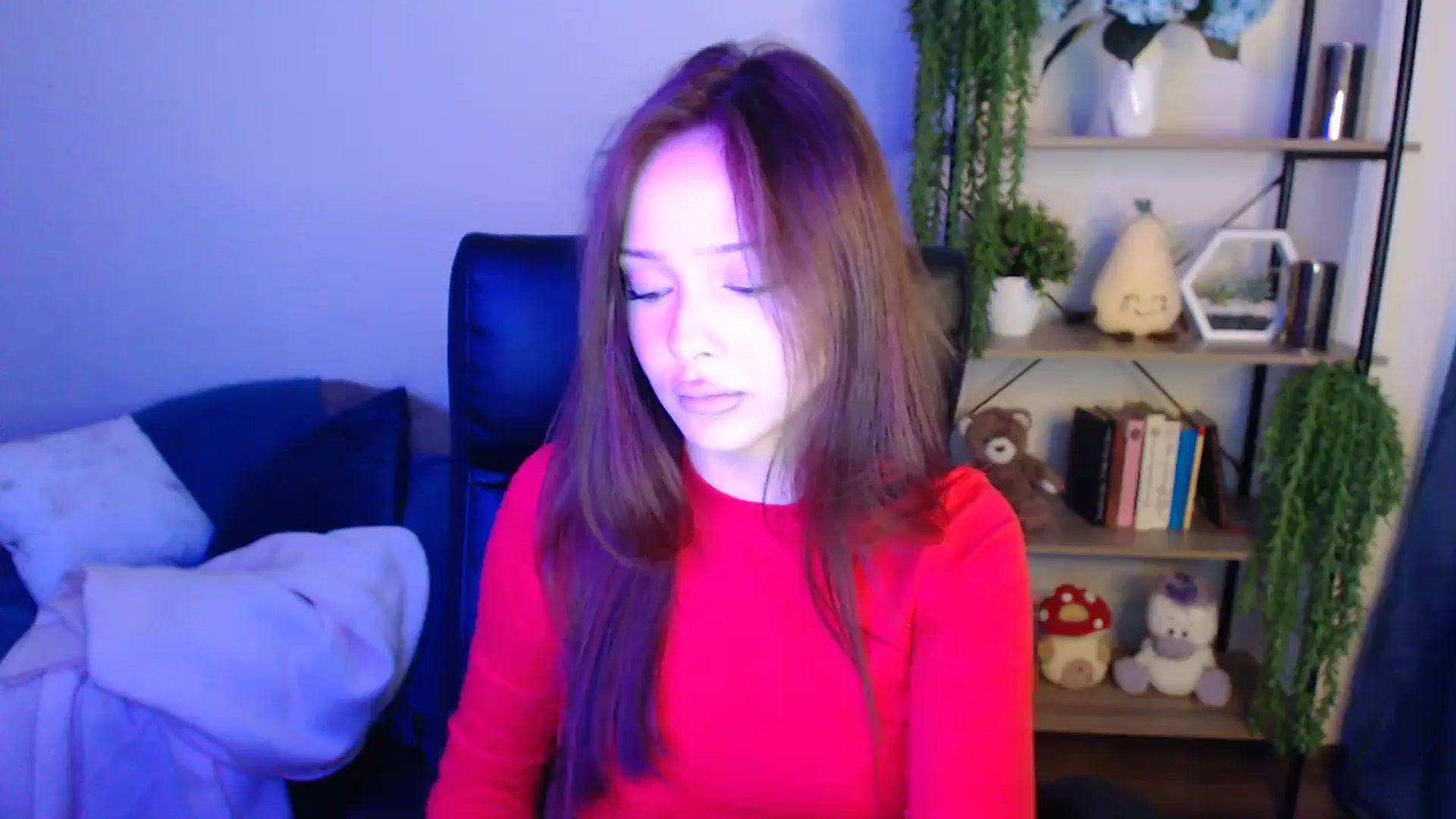 Gallery image thumbnail from KateManelli's myfreecams stream on, 04/16/2025, 09:00 image 12 of 20