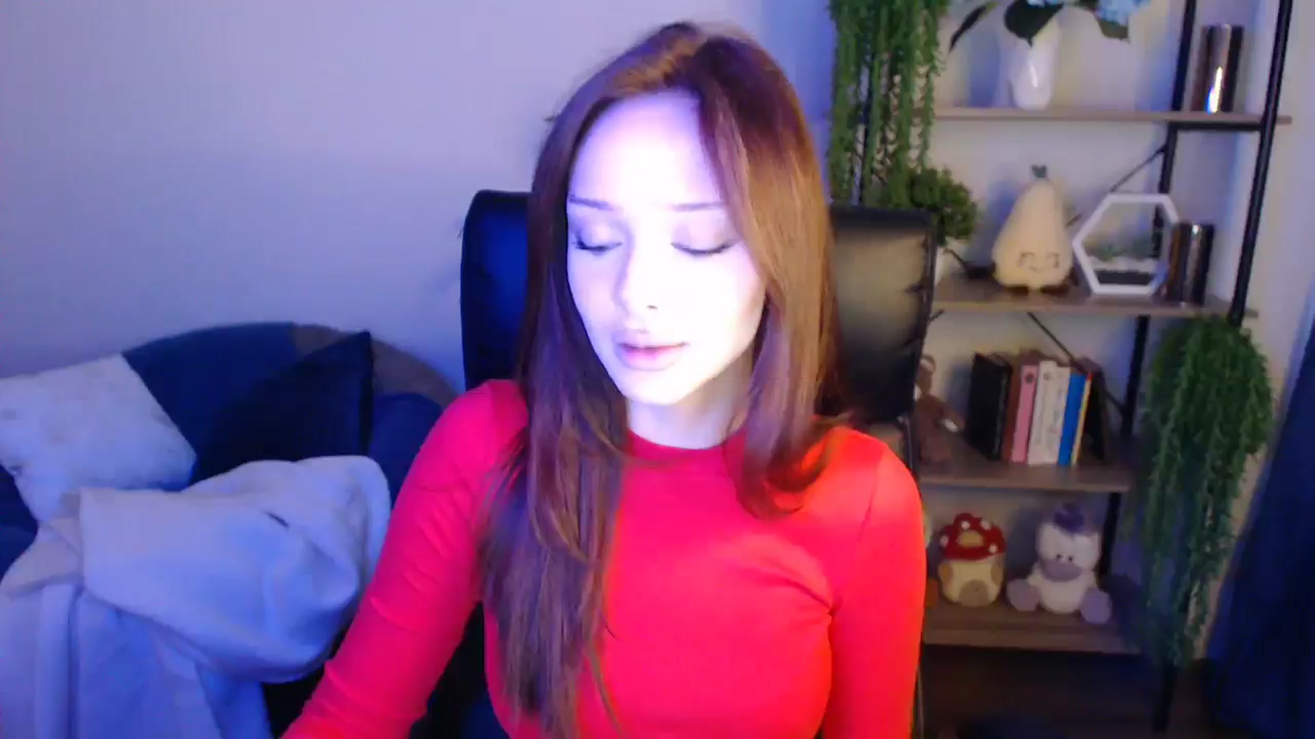 Gallery image thumbnail from KateManelli's myfreecams stream on, 04/16/2025, 09:00 image 5 of 20